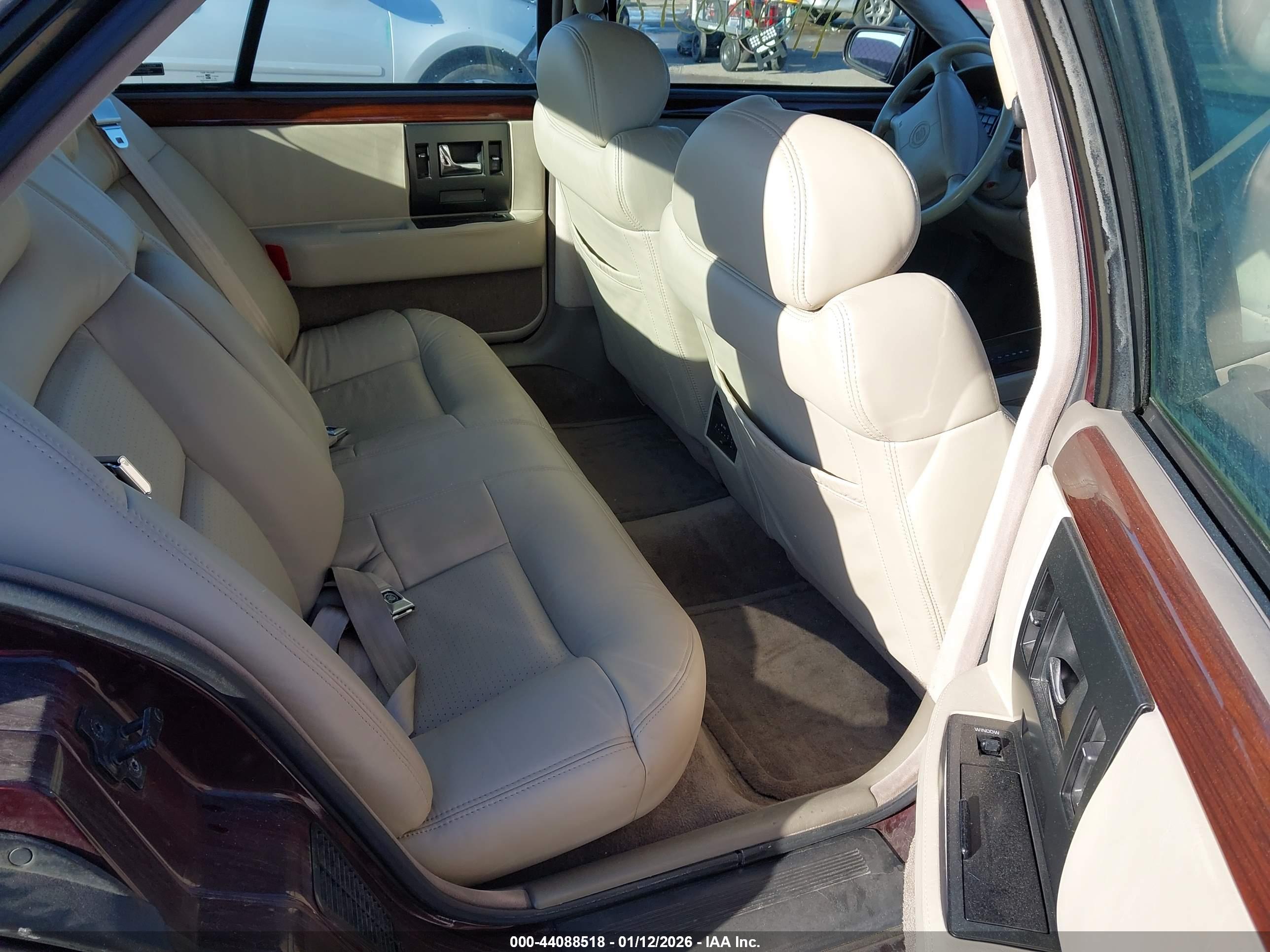 CADILLAC SEVILLE image 8