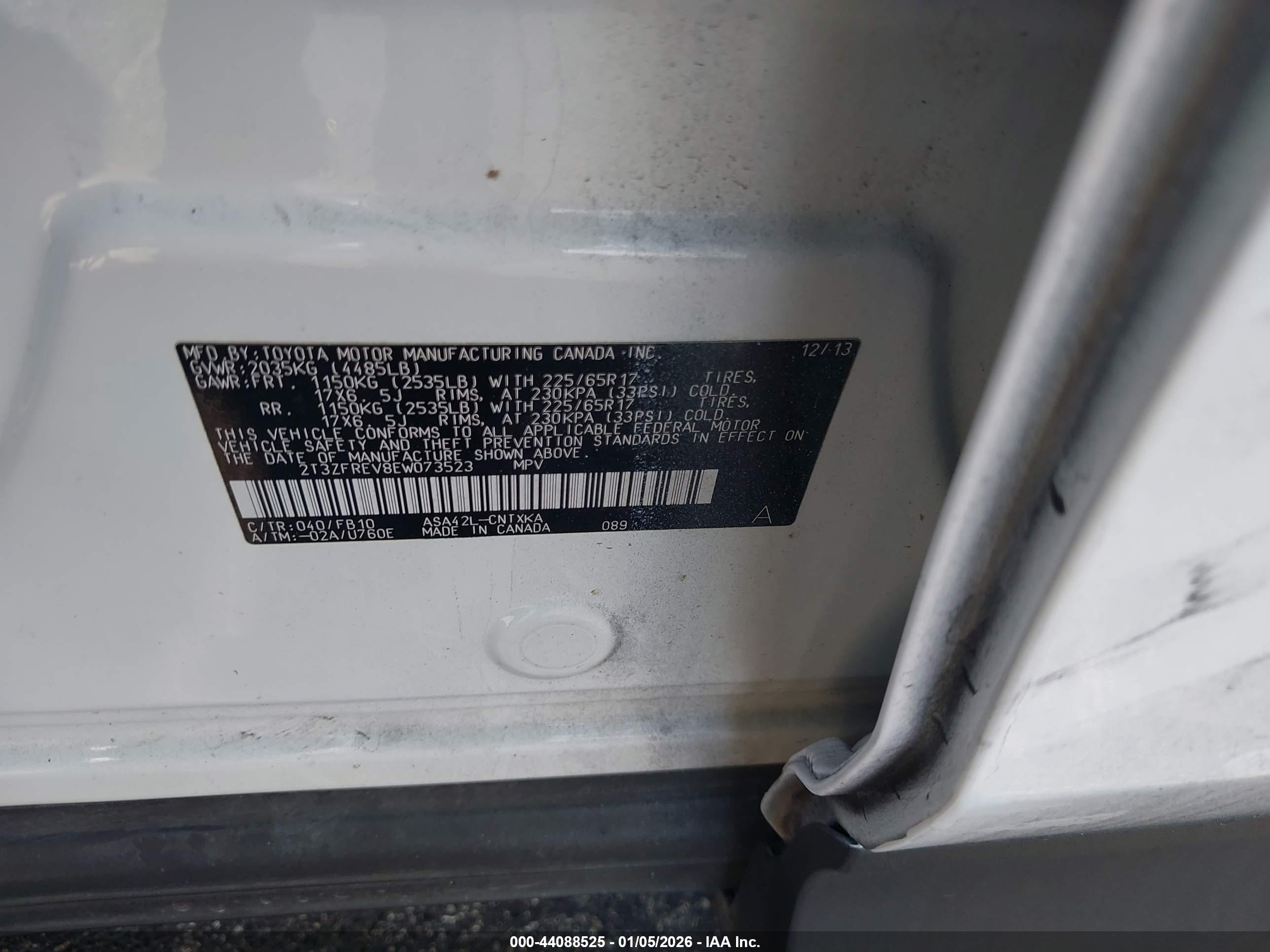 TOYOTA RAV4 image 9