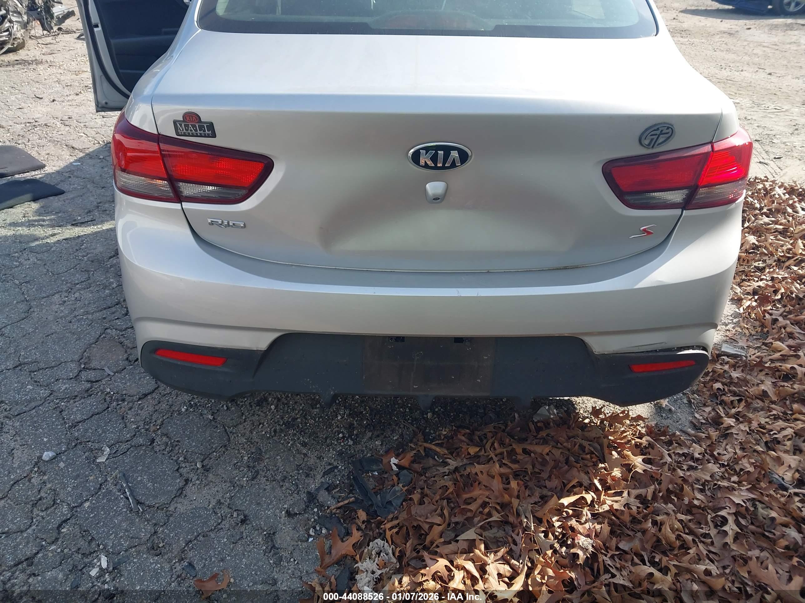 KIA RIO image 6