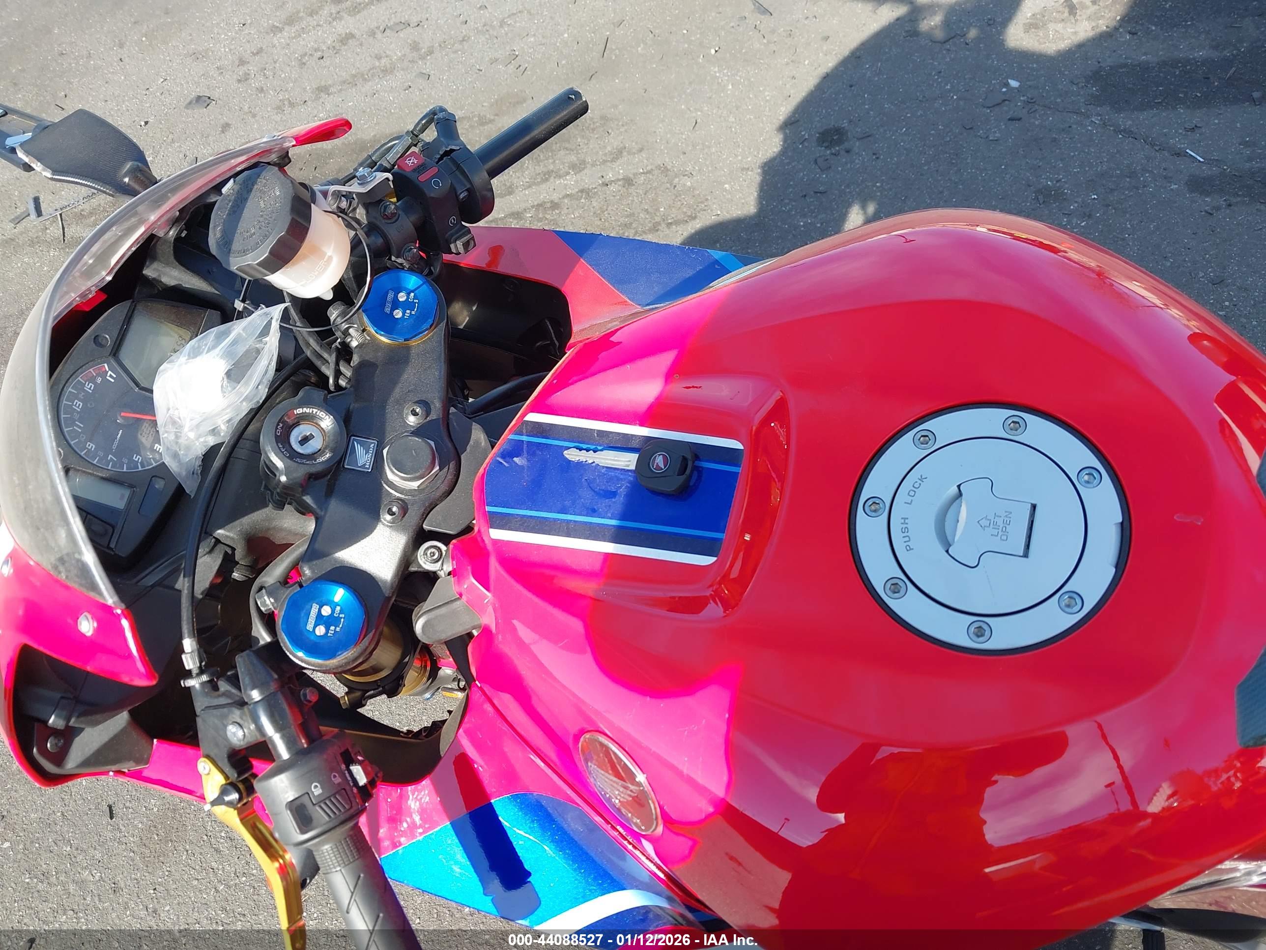 HONDA CBR600 image 11