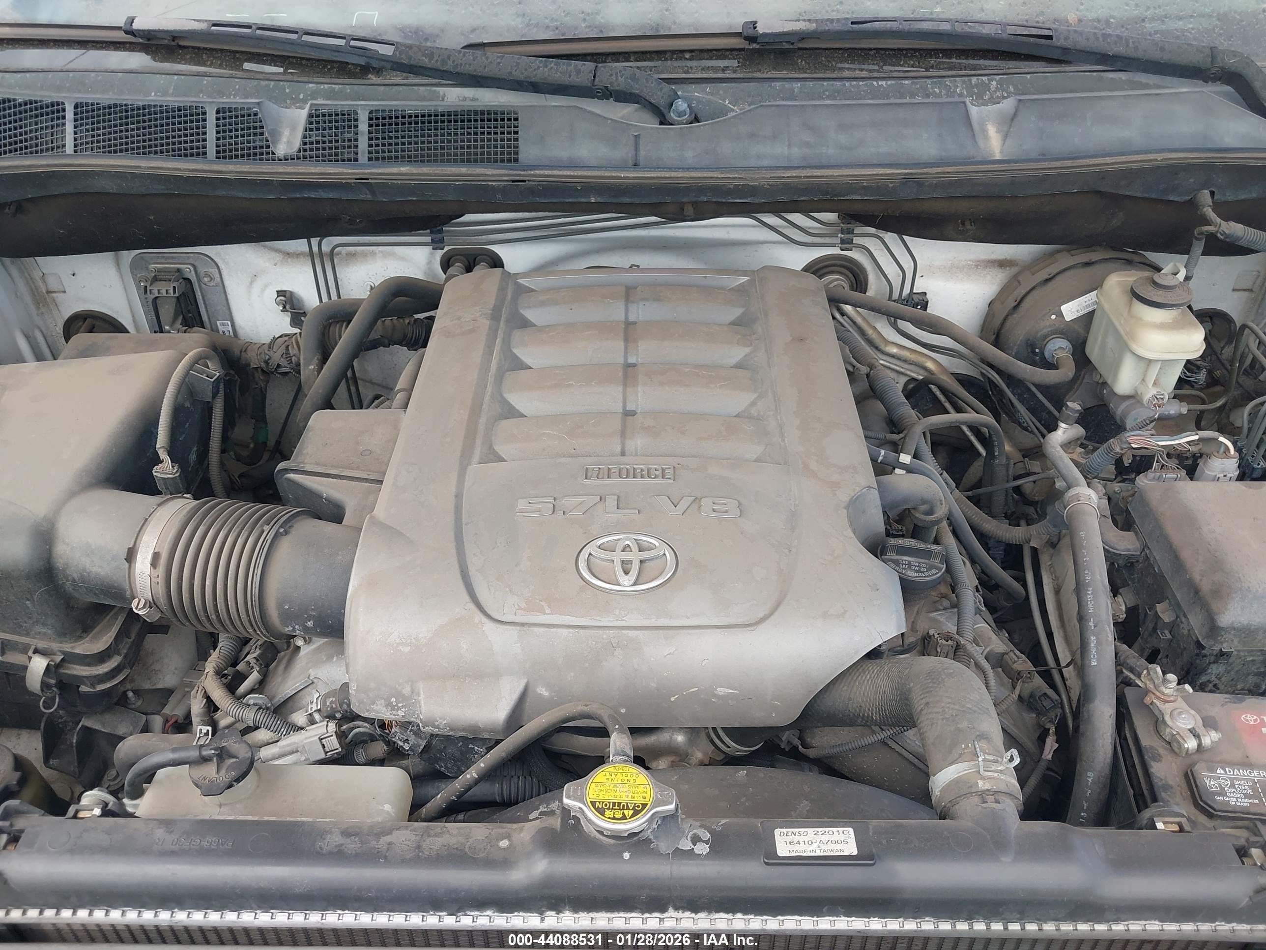 TOYOTA TUNDRA image 10