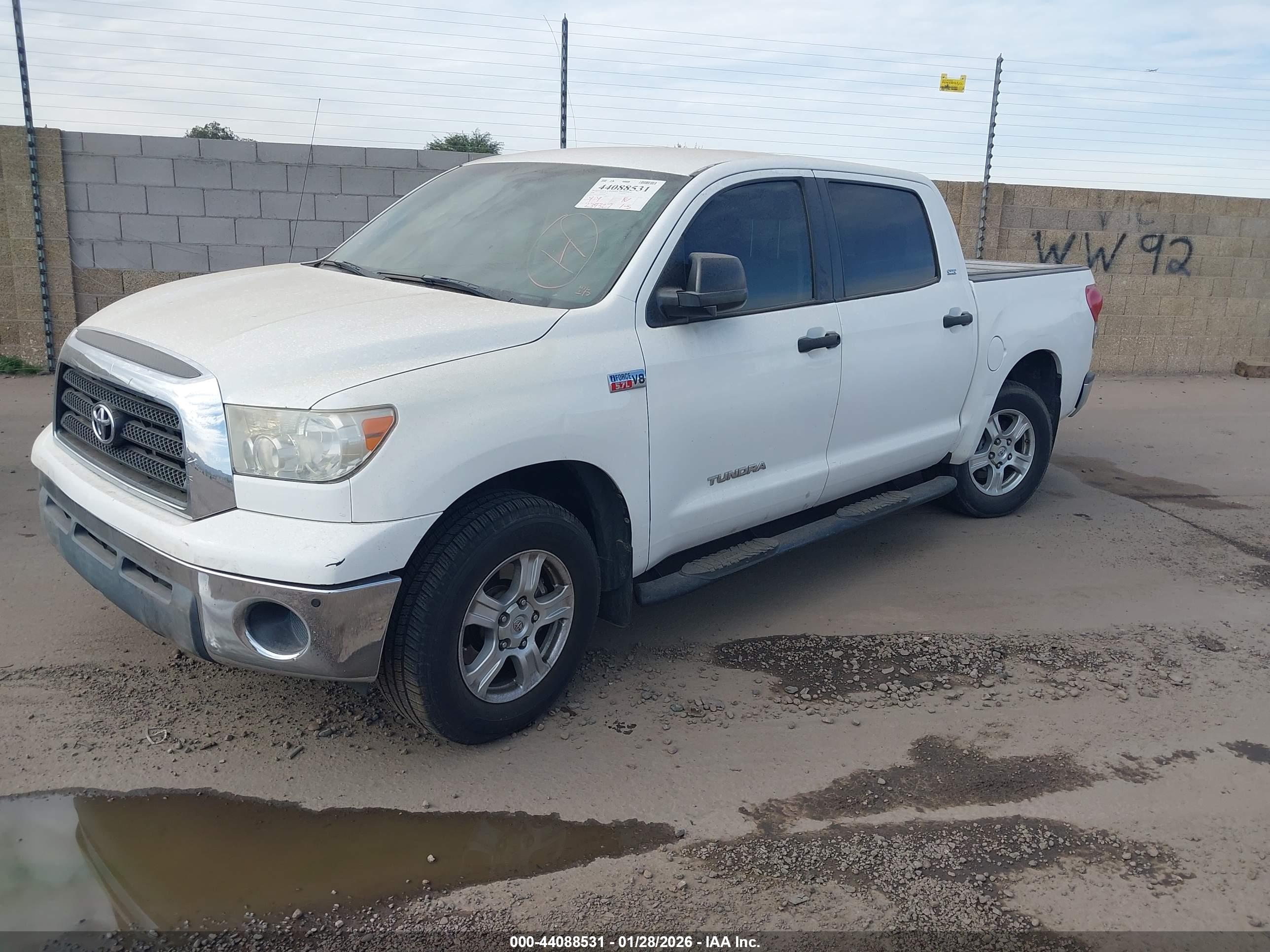 TOYOTA TUNDRA image 2