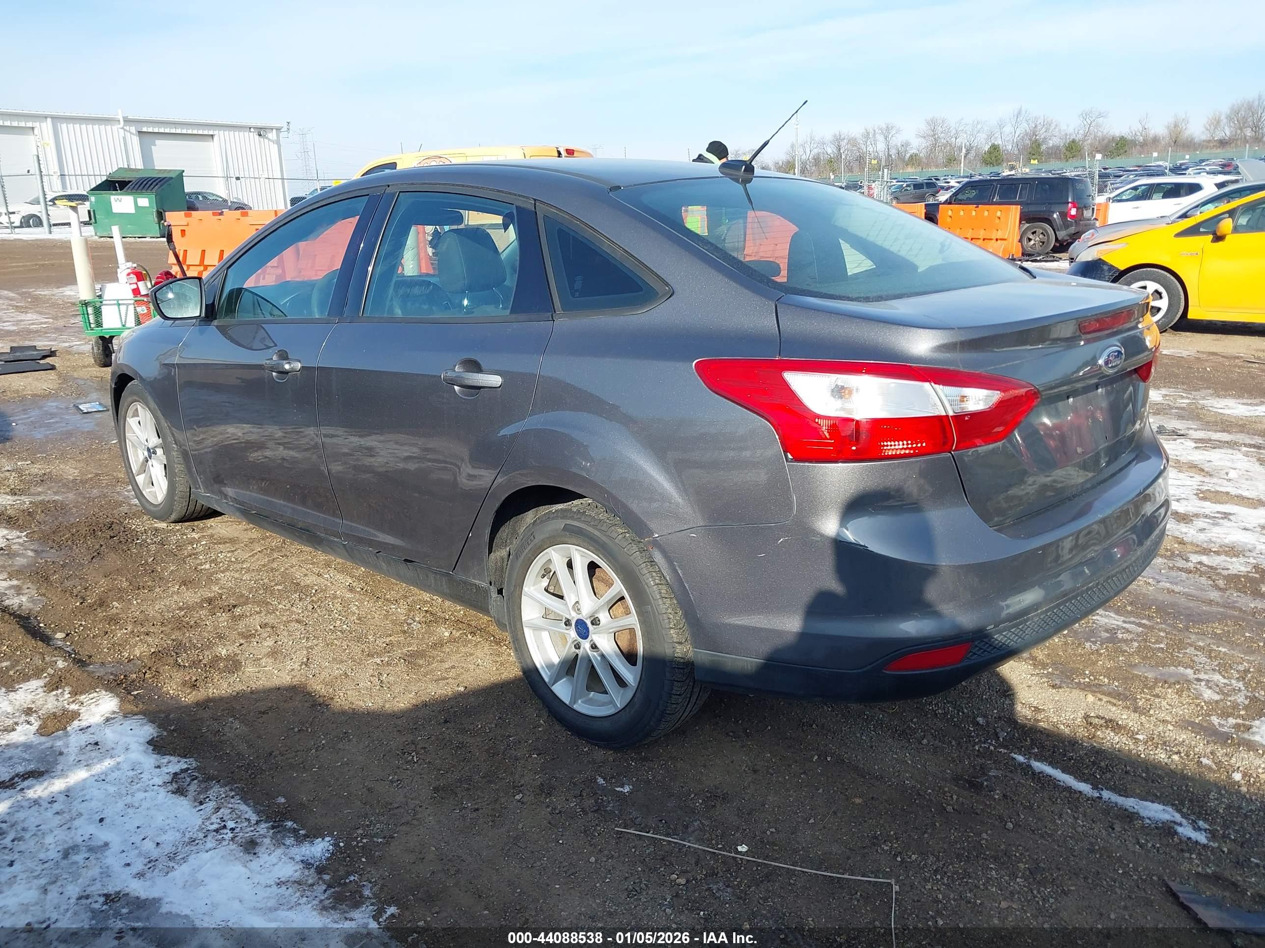 FORD FOCUS image 3