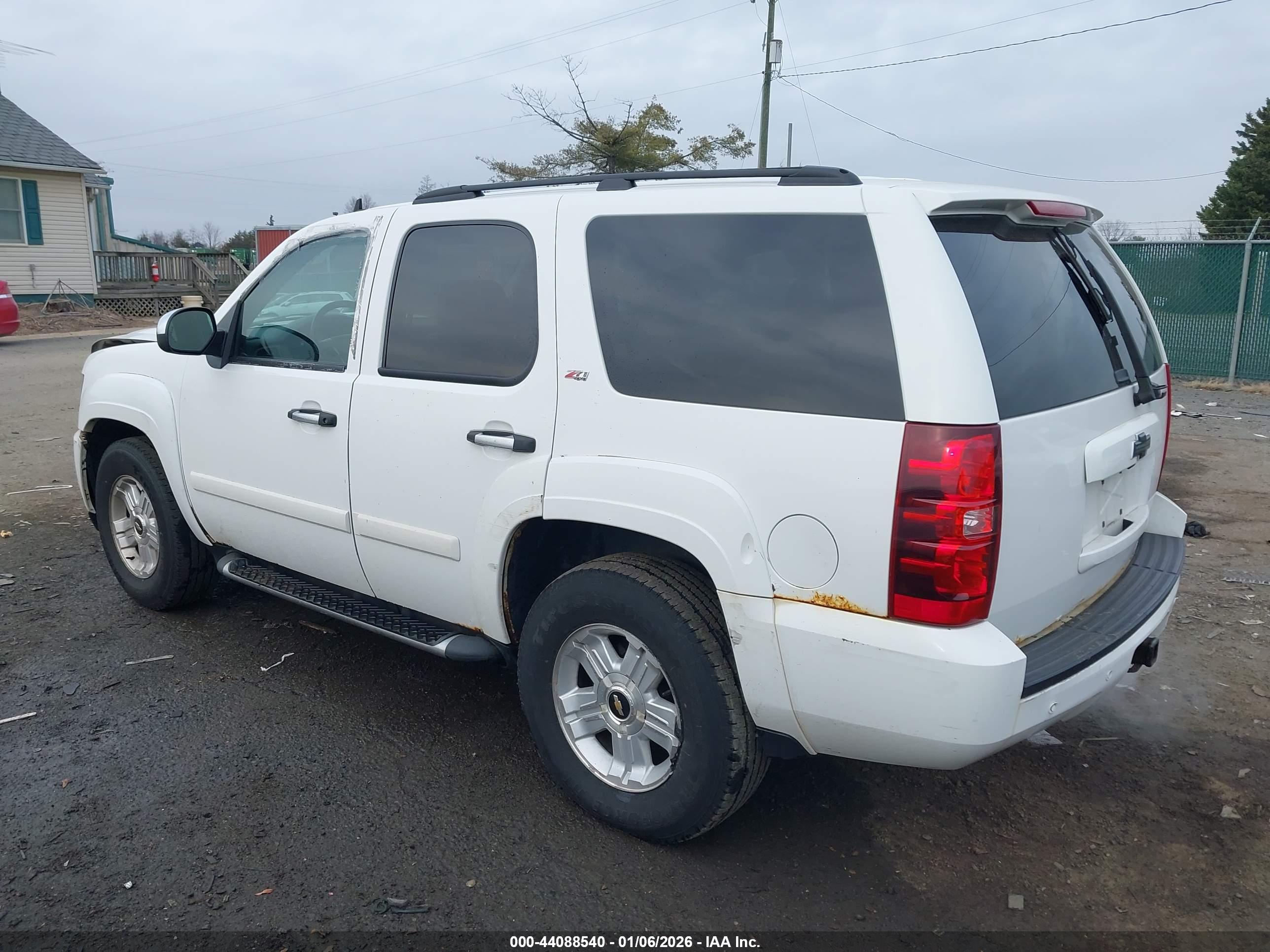 CHEVROLET TAHOE image 3