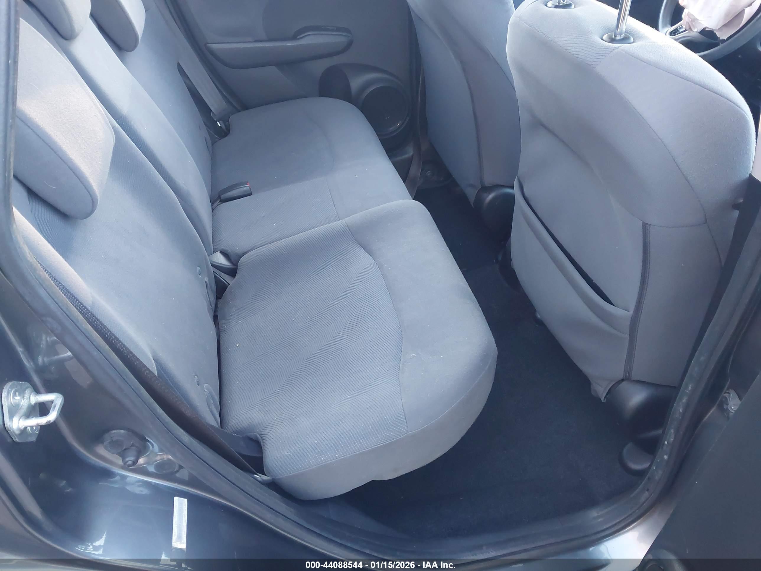 HONDA FIT image 8