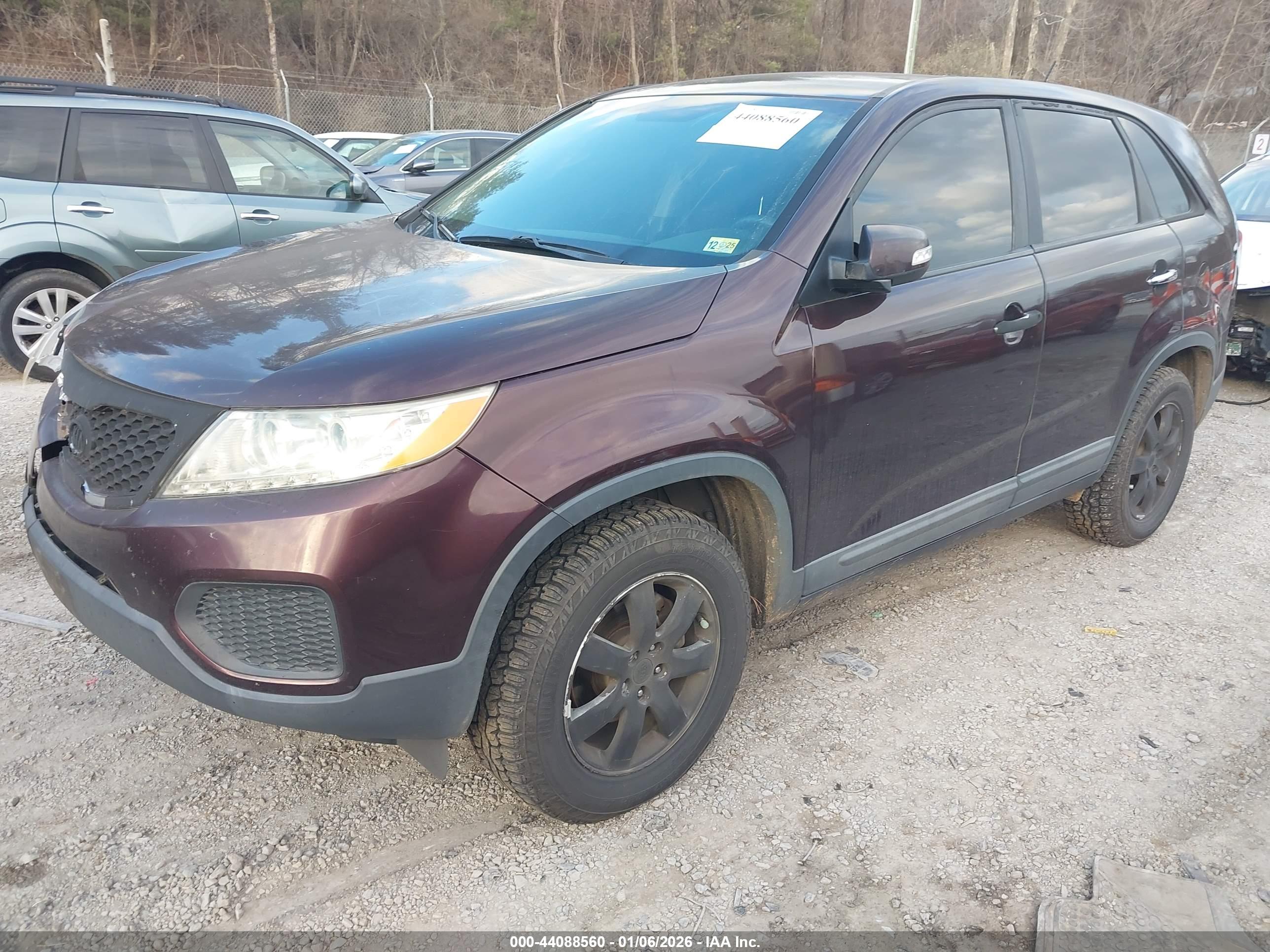 KIA SORENTO image 2