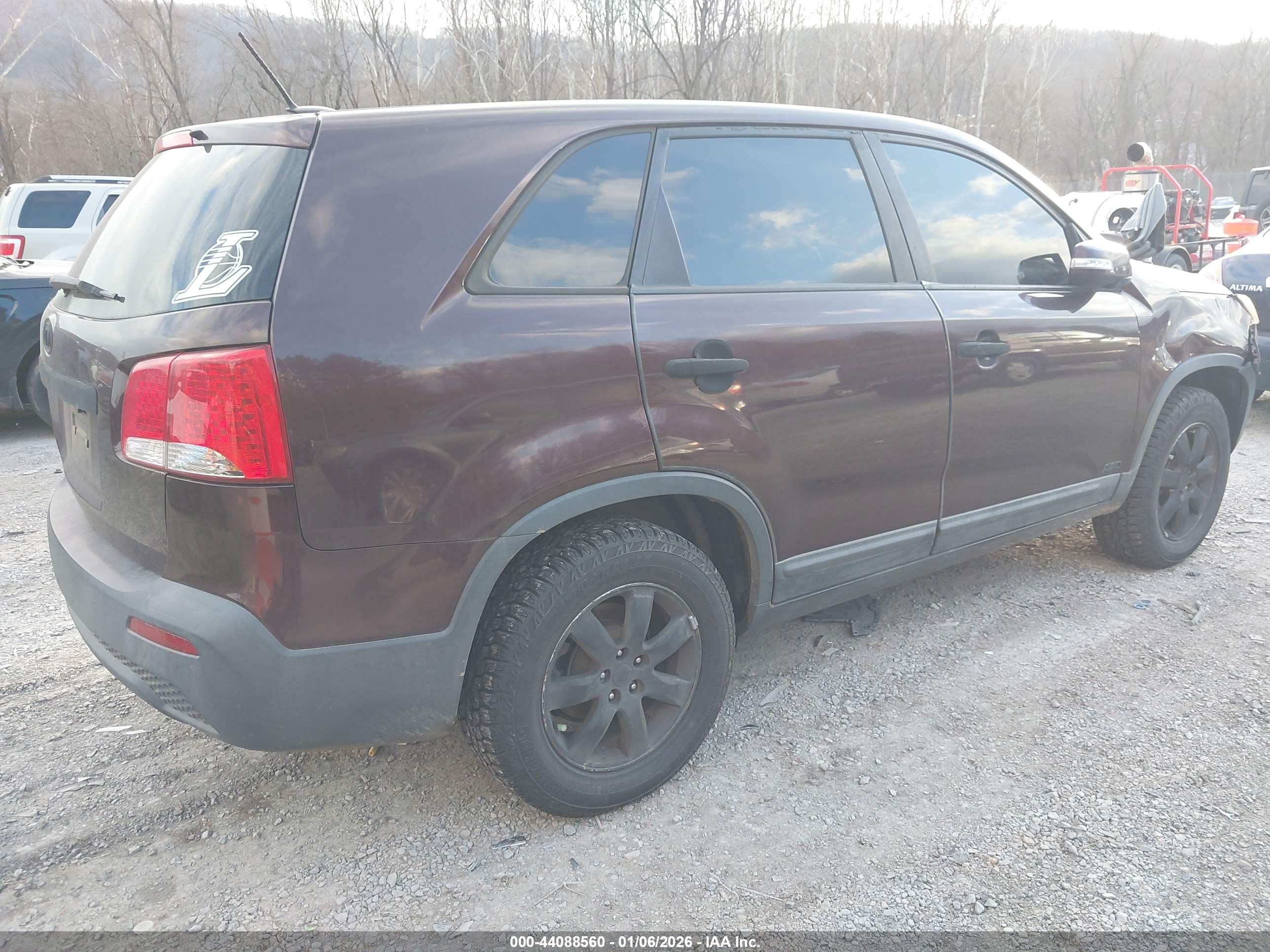 KIA SORENTO image 4