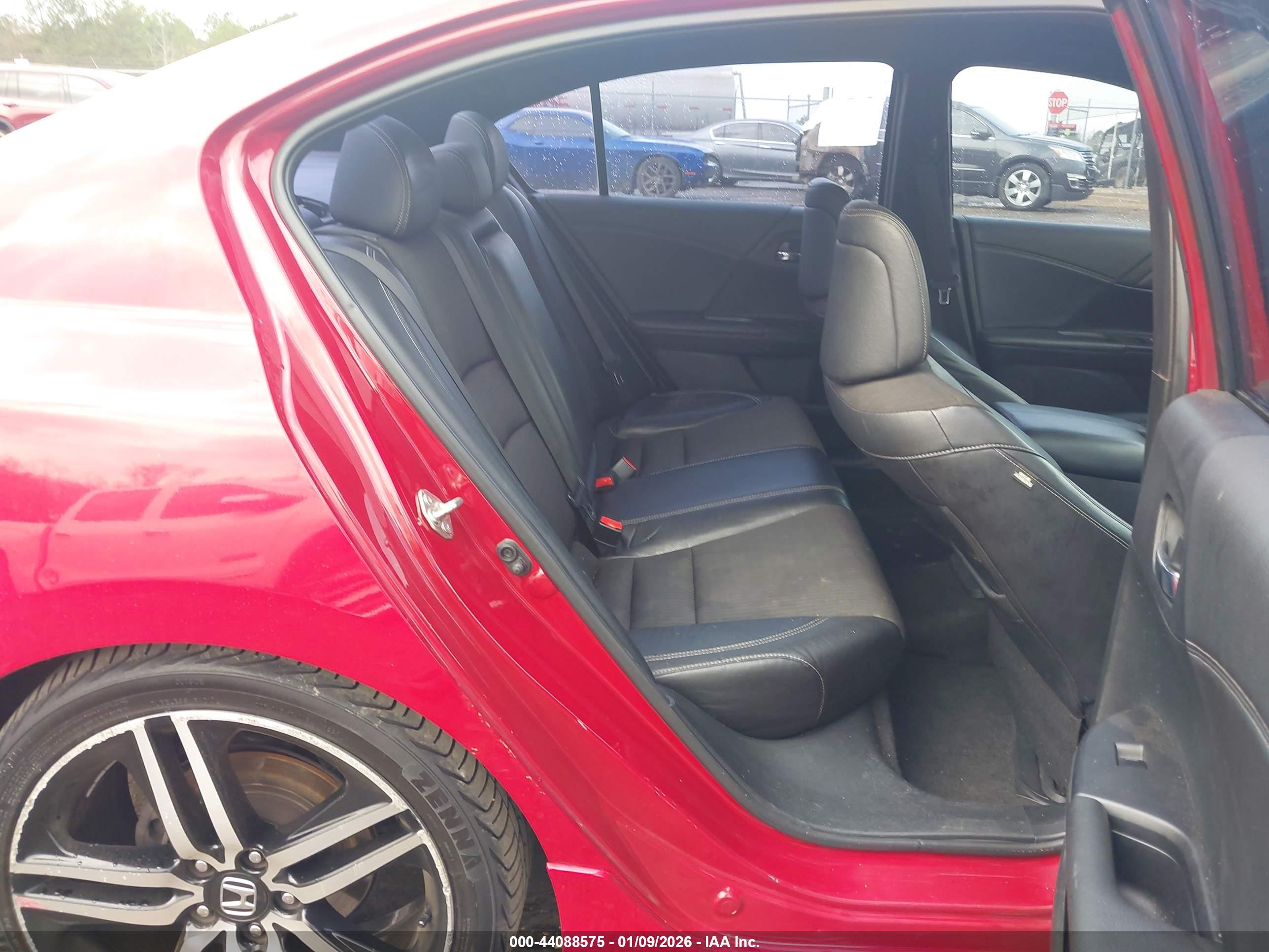 HONDA ACCORD image 8