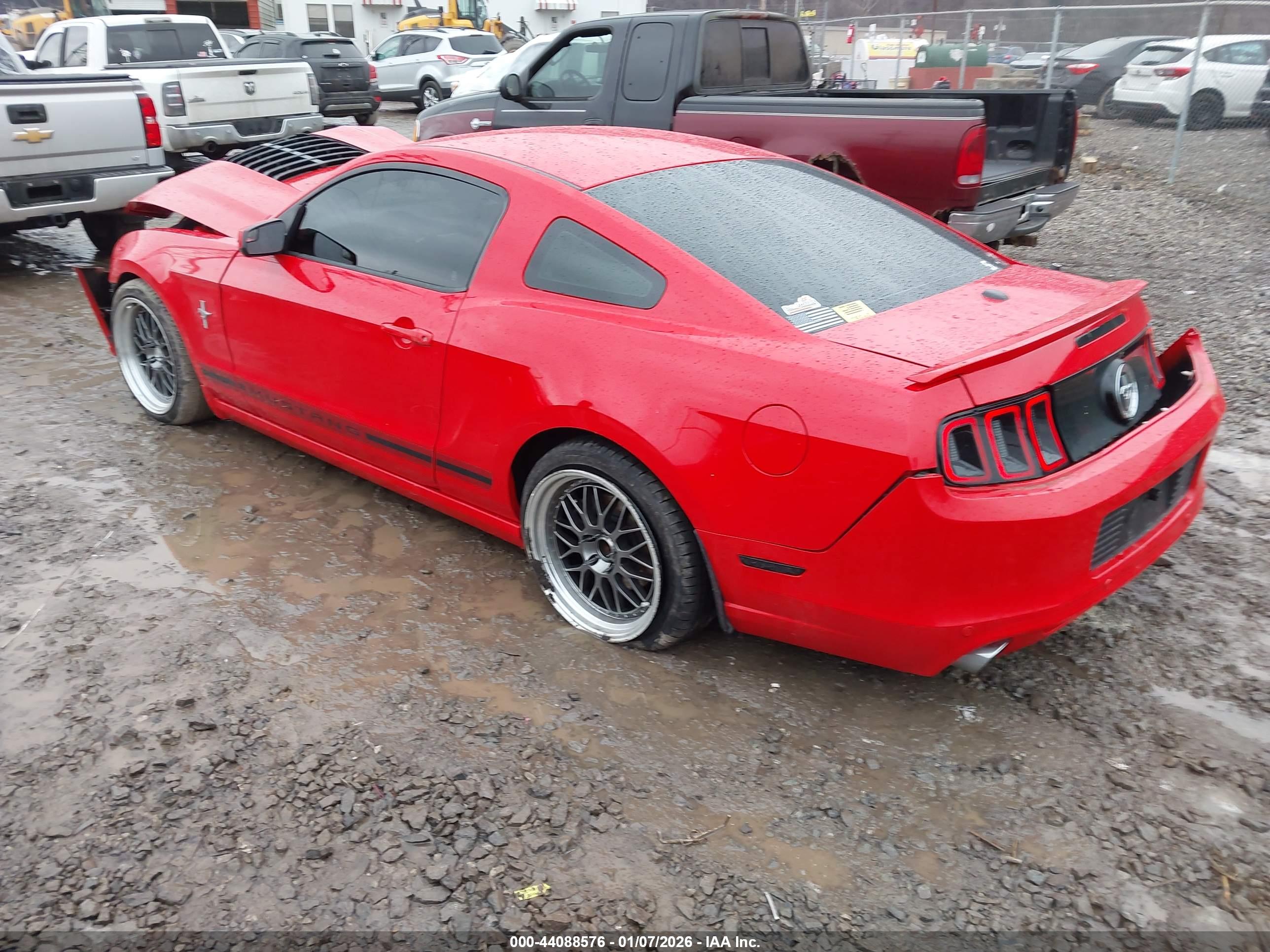 FORD MUSTANG image 3