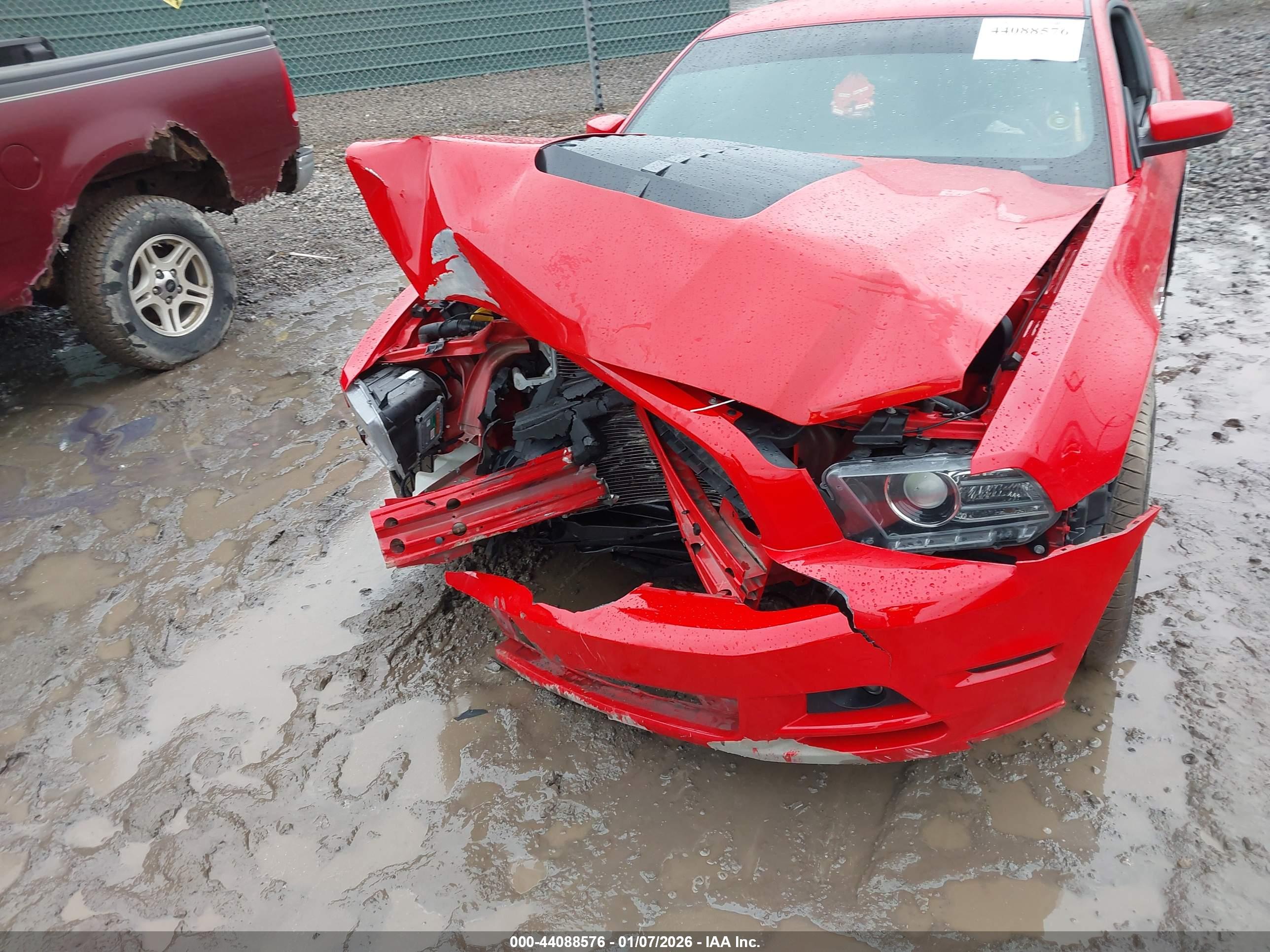 FORD MUSTANG image 6
