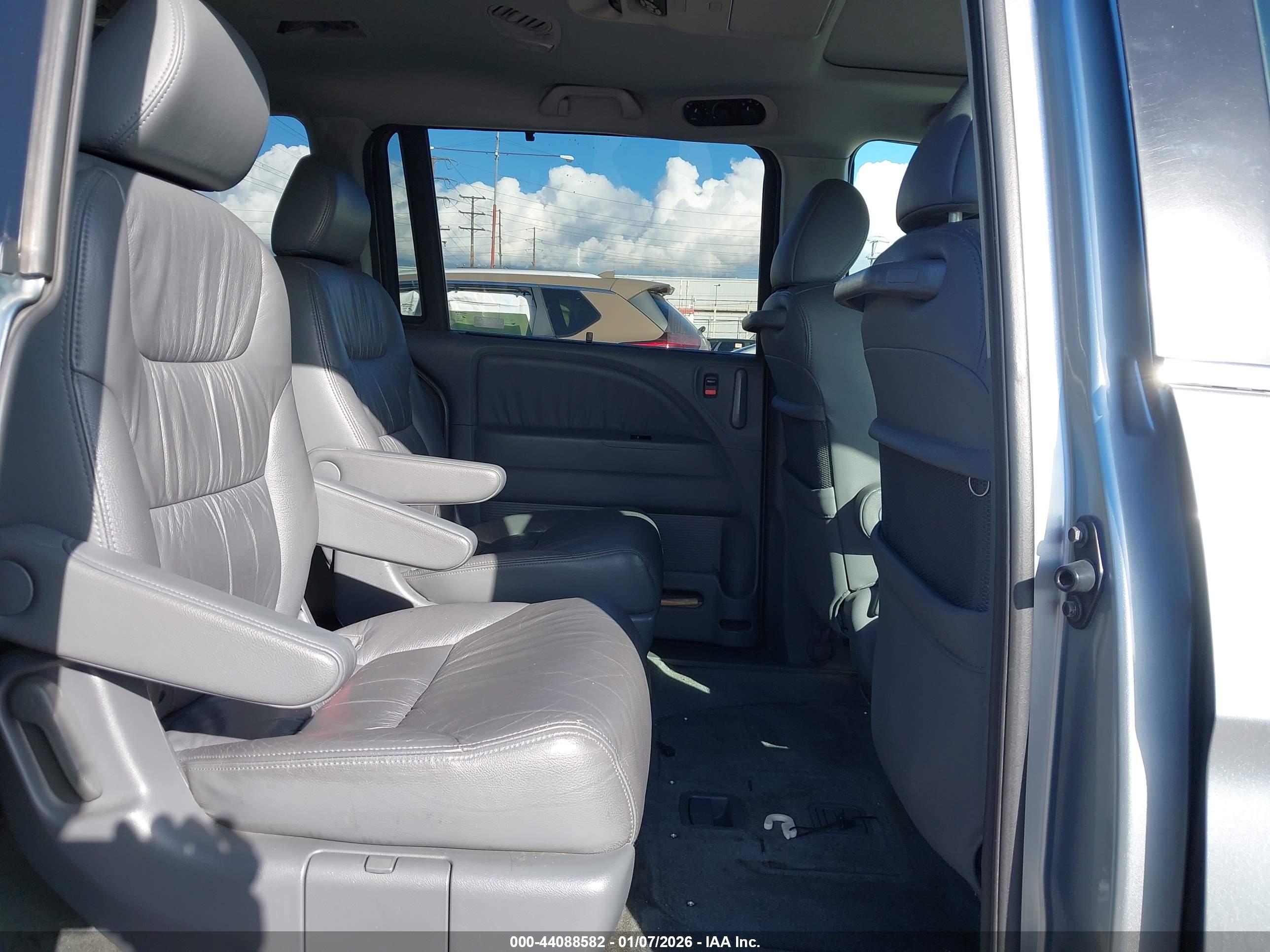 HONDA ODYSSEY image 8