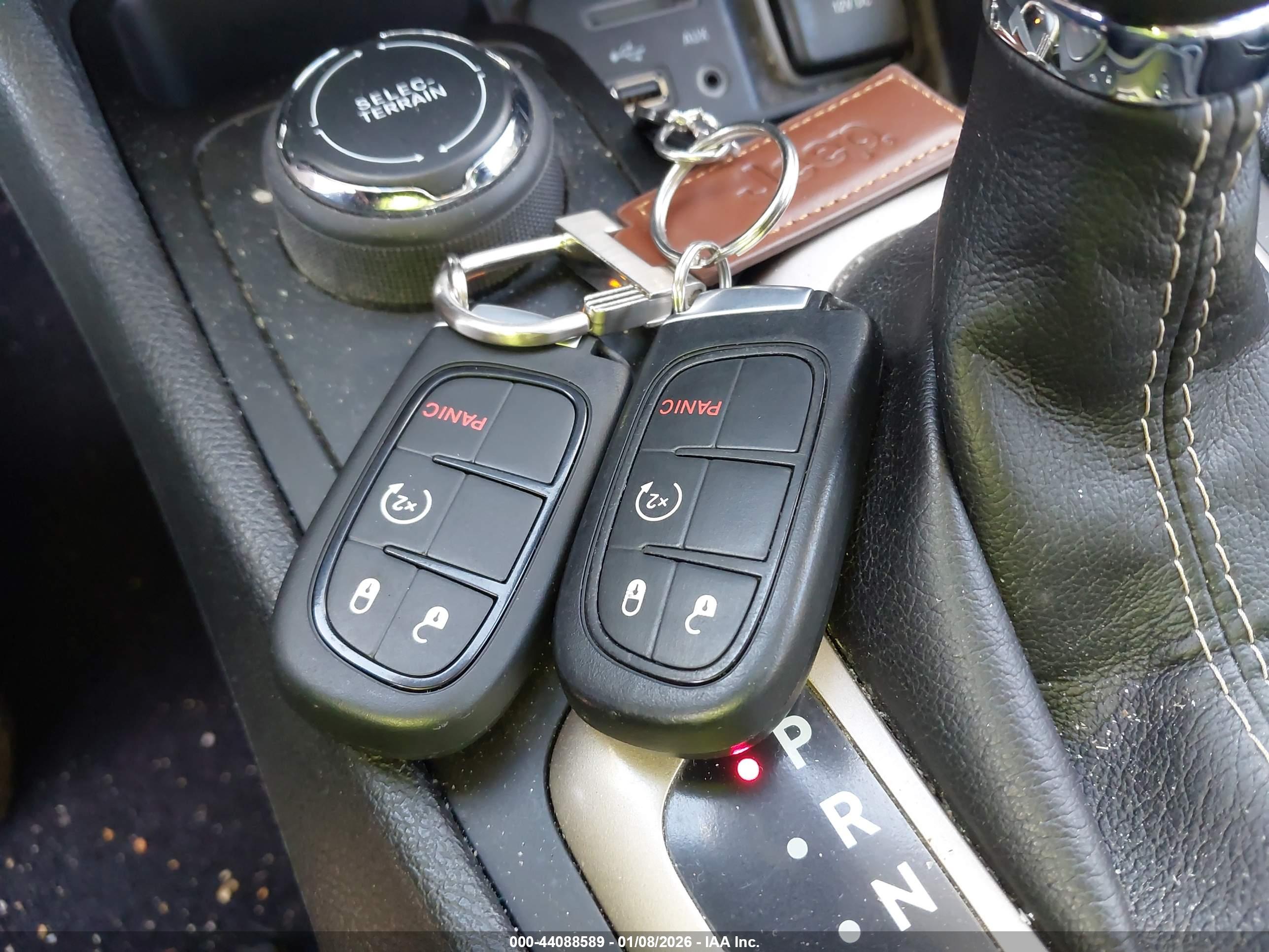 JEEP CHEROKEE image 11