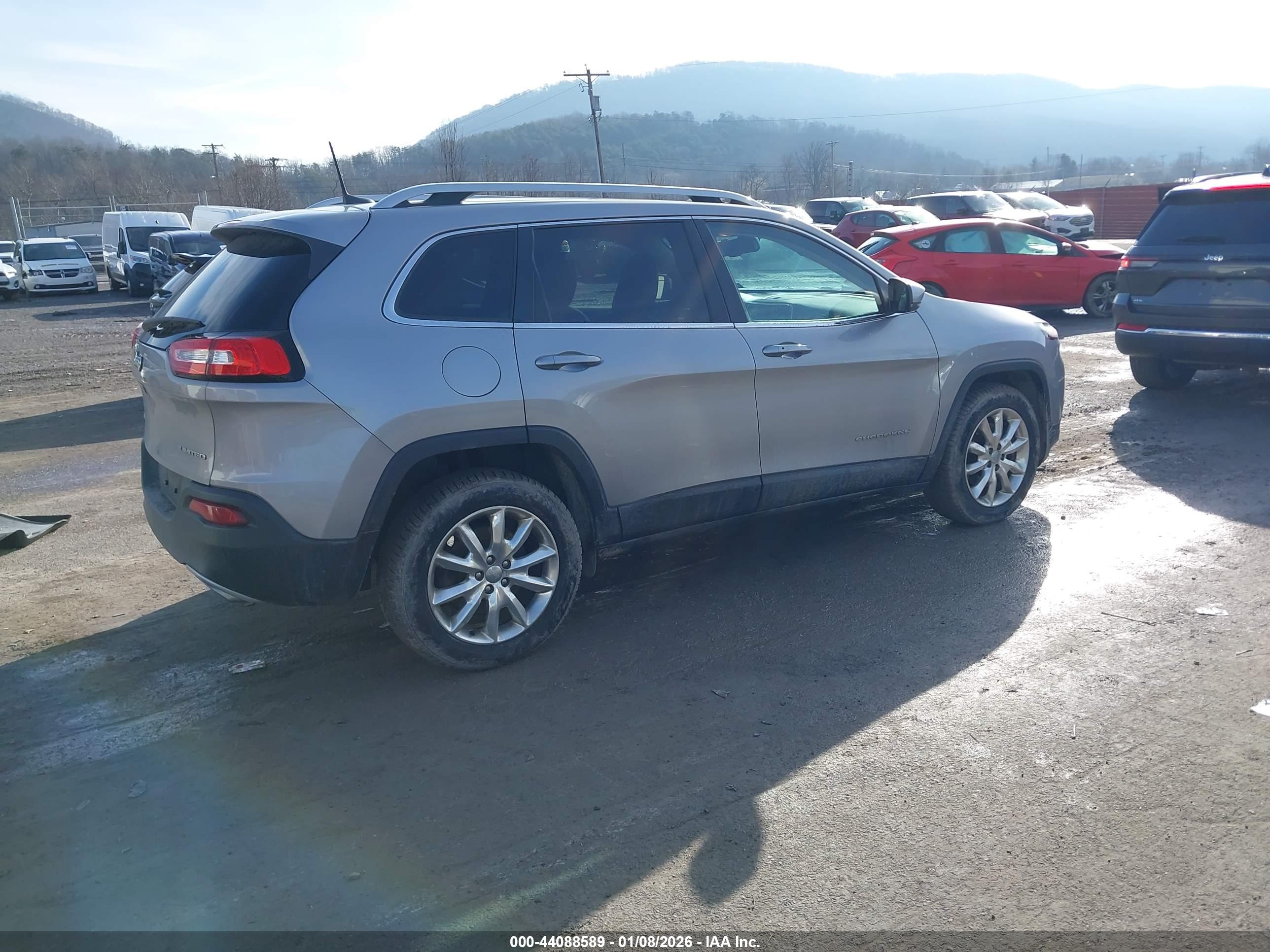 JEEP CHEROKEE image 4
