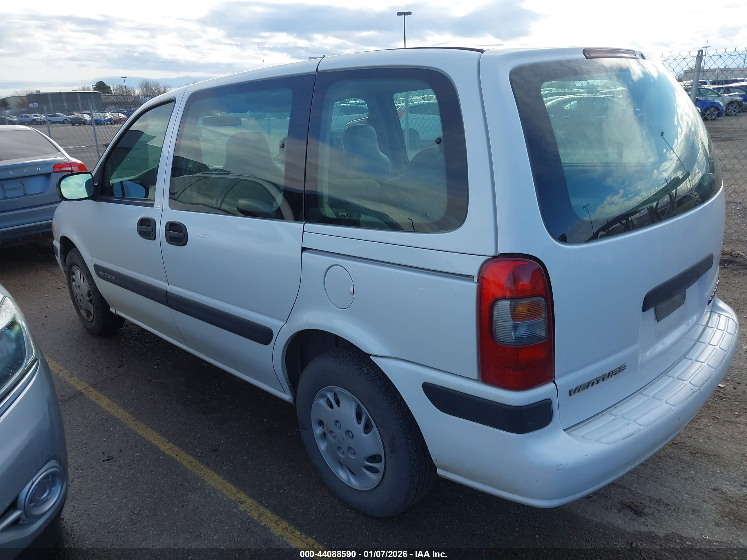 CHEVROLET VENTURE image 3
