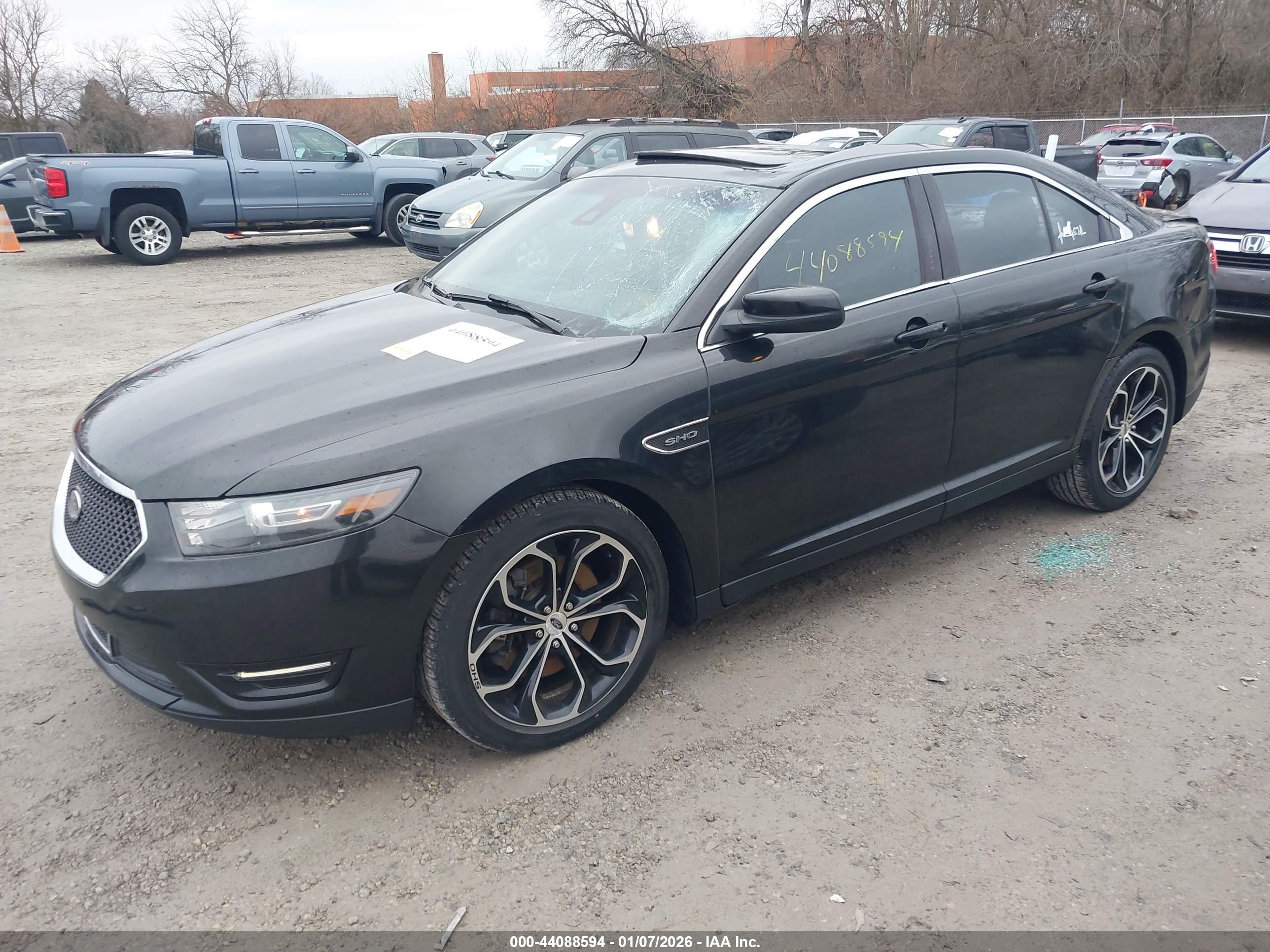 FORD TAURUS image 2