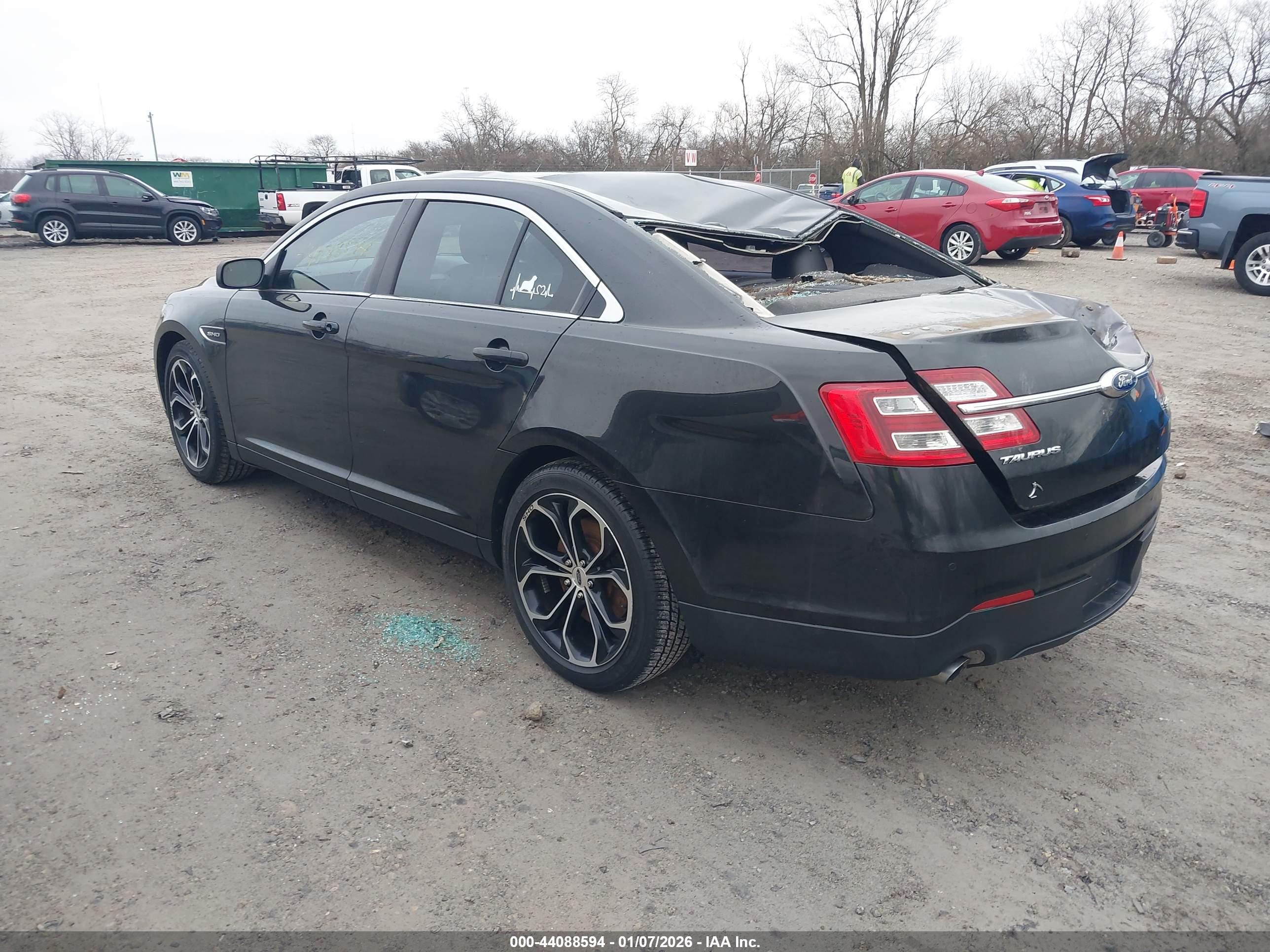FORD TAURUS image 3