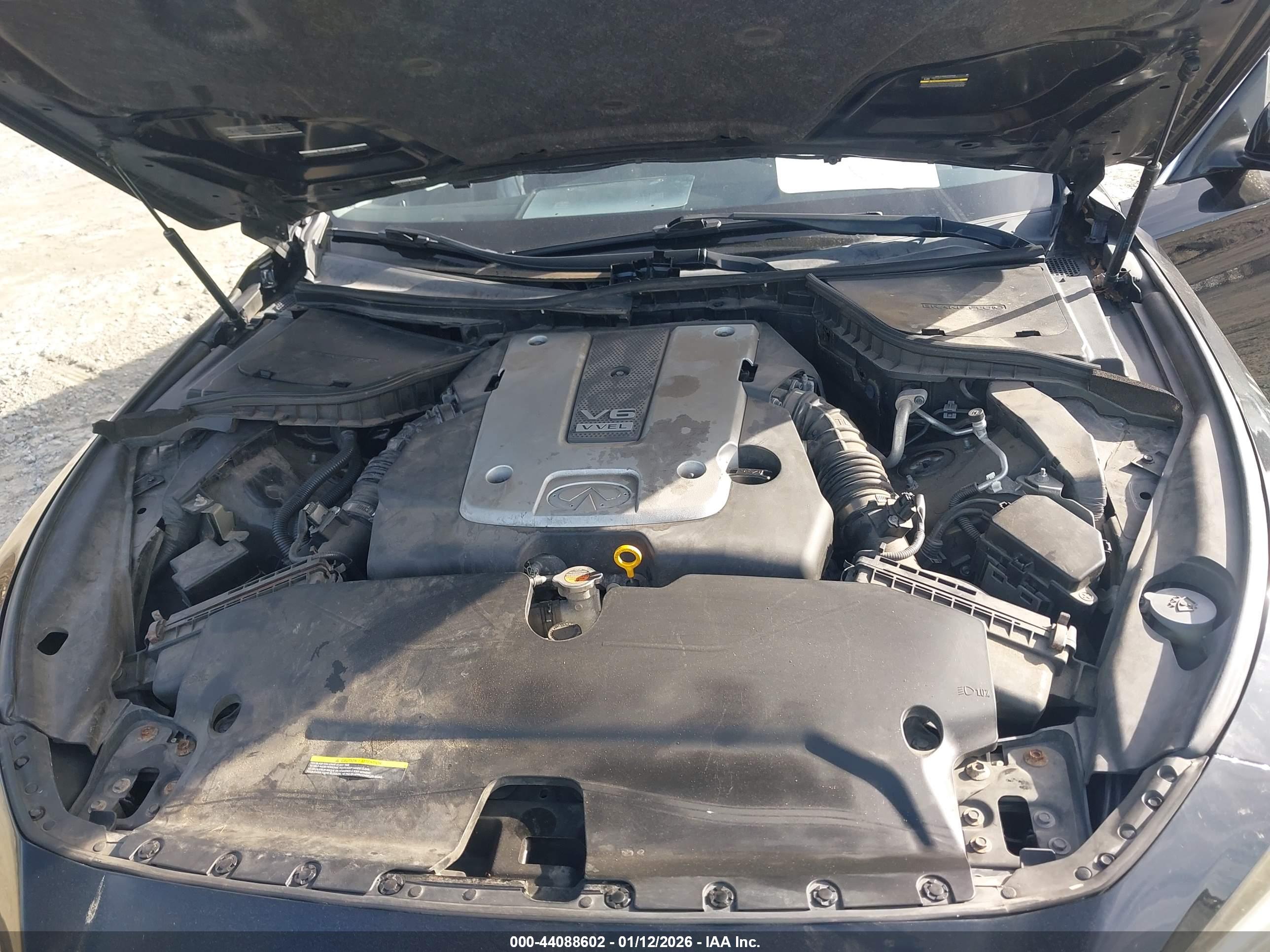 INFINITI Q50 image 10