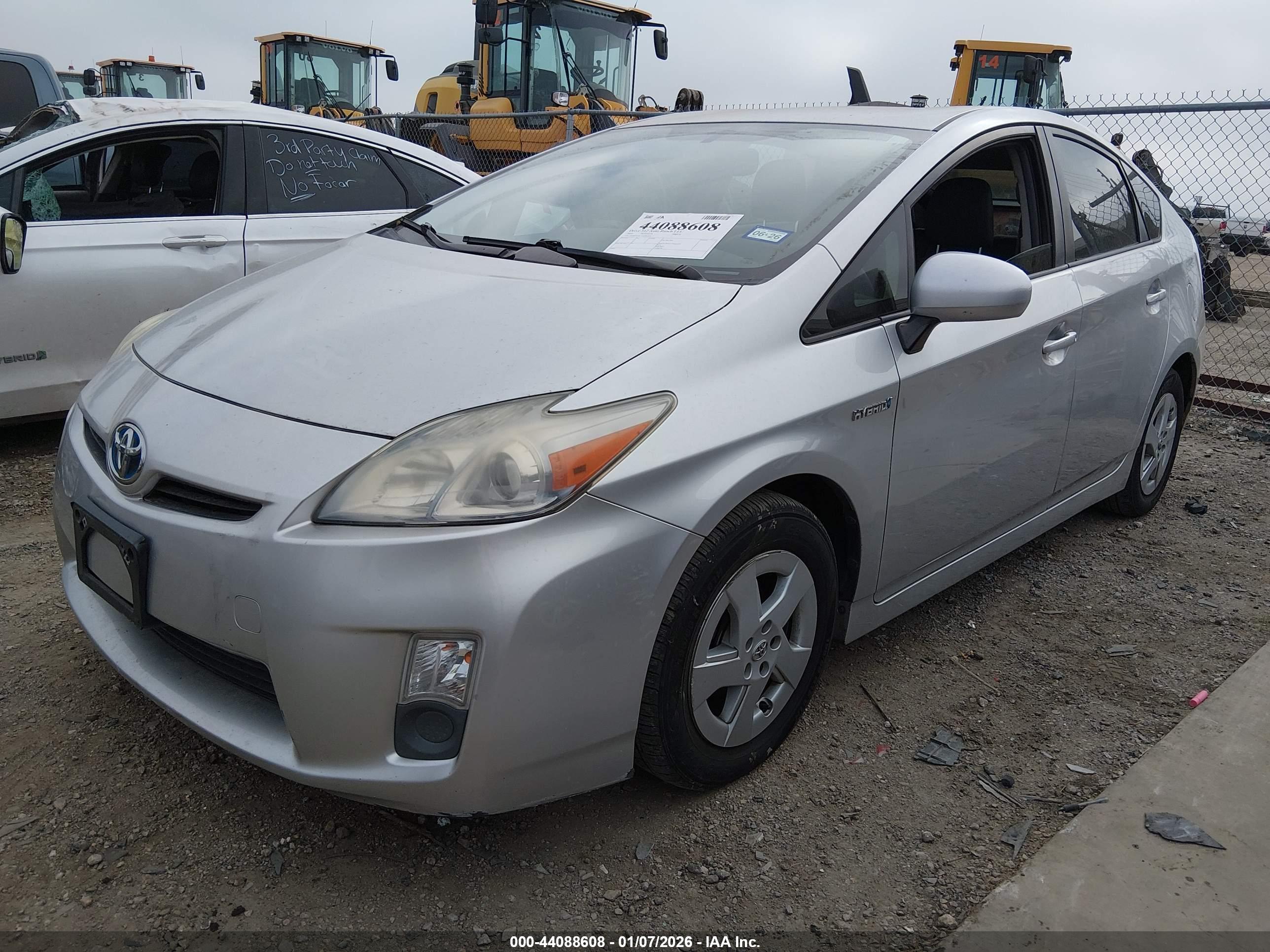 TOYOTA PRIUS image 2