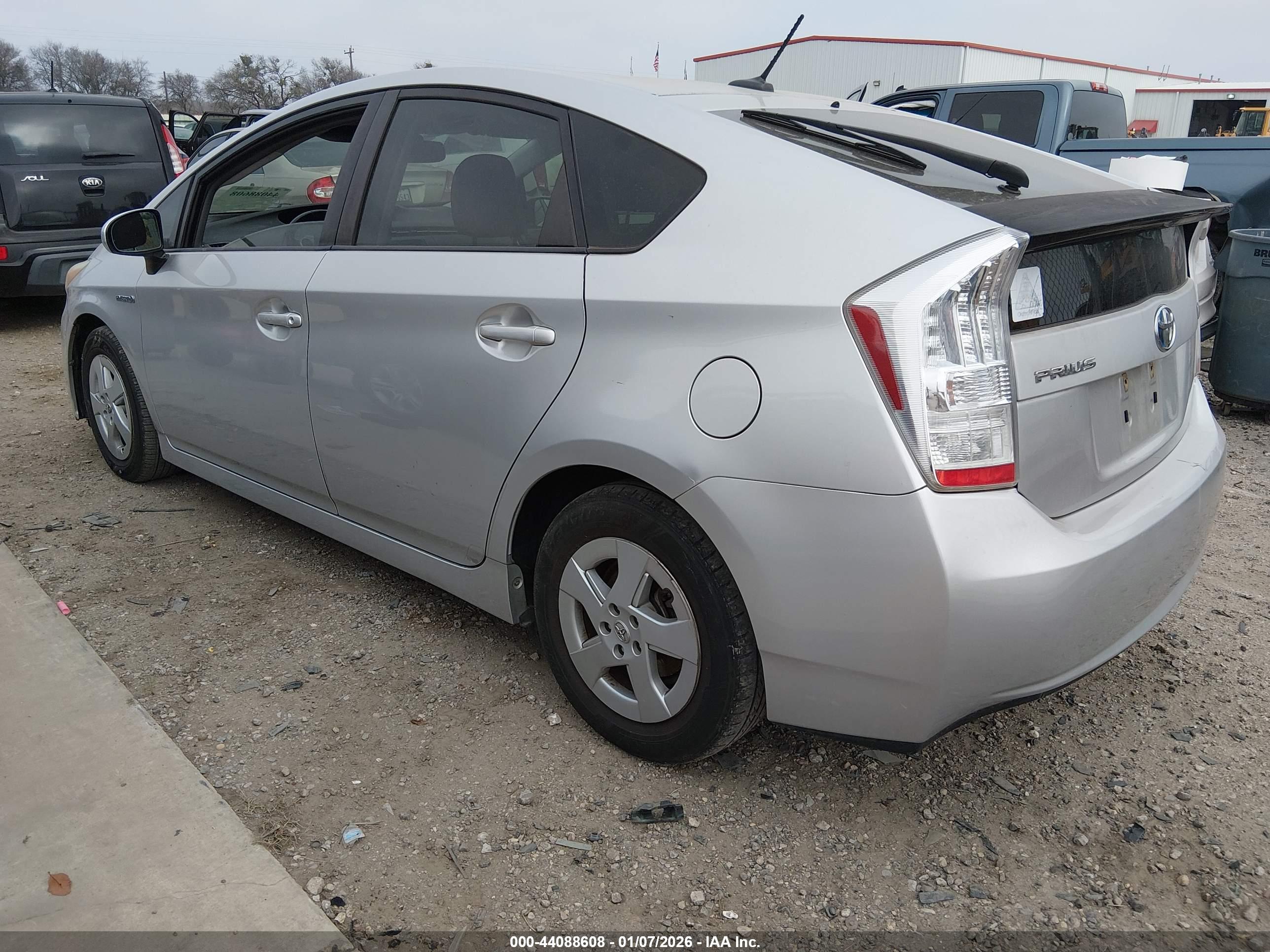TOYOTA PRIUS image 3