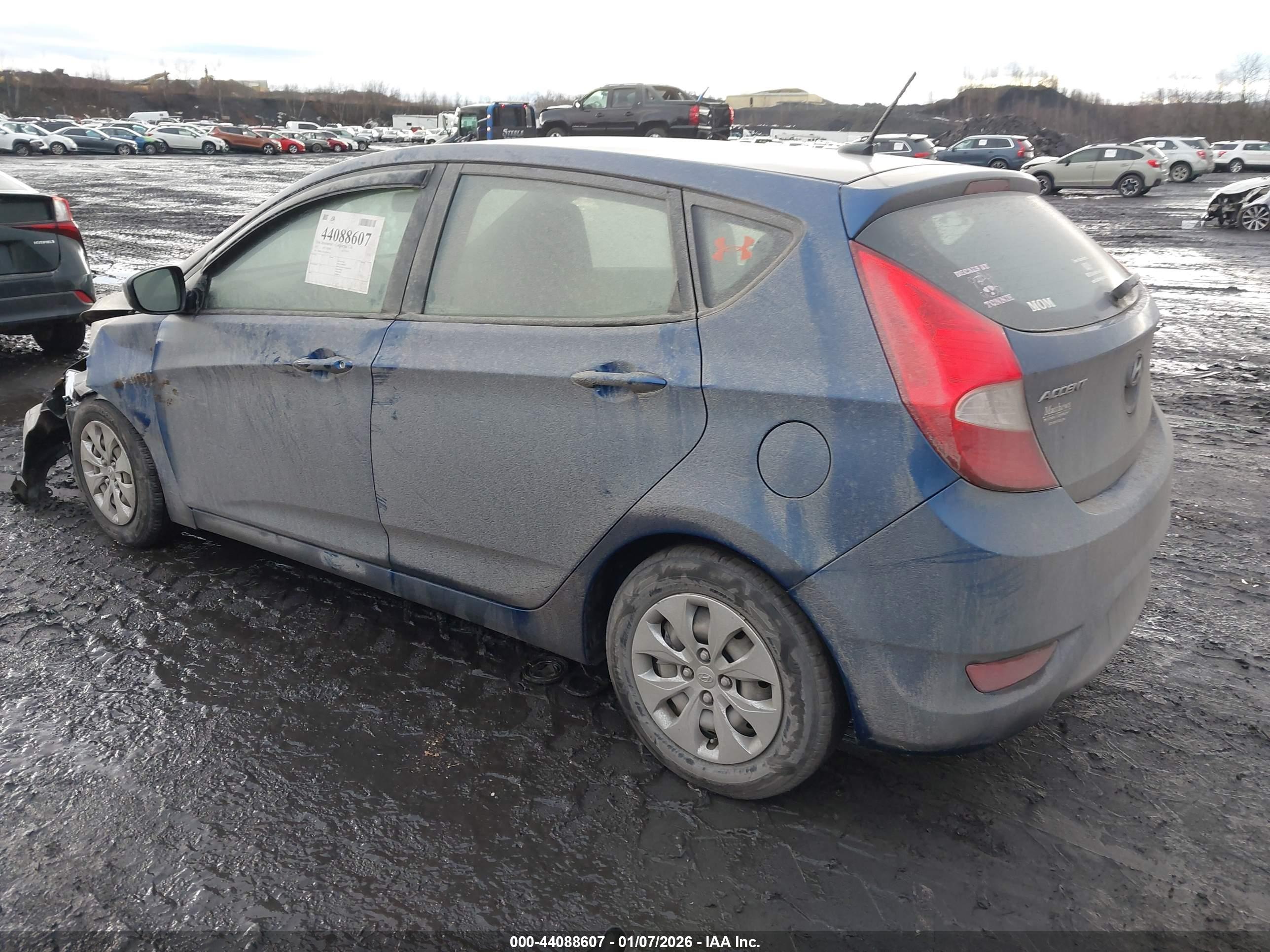 HYUNDAI ACCENT image 3