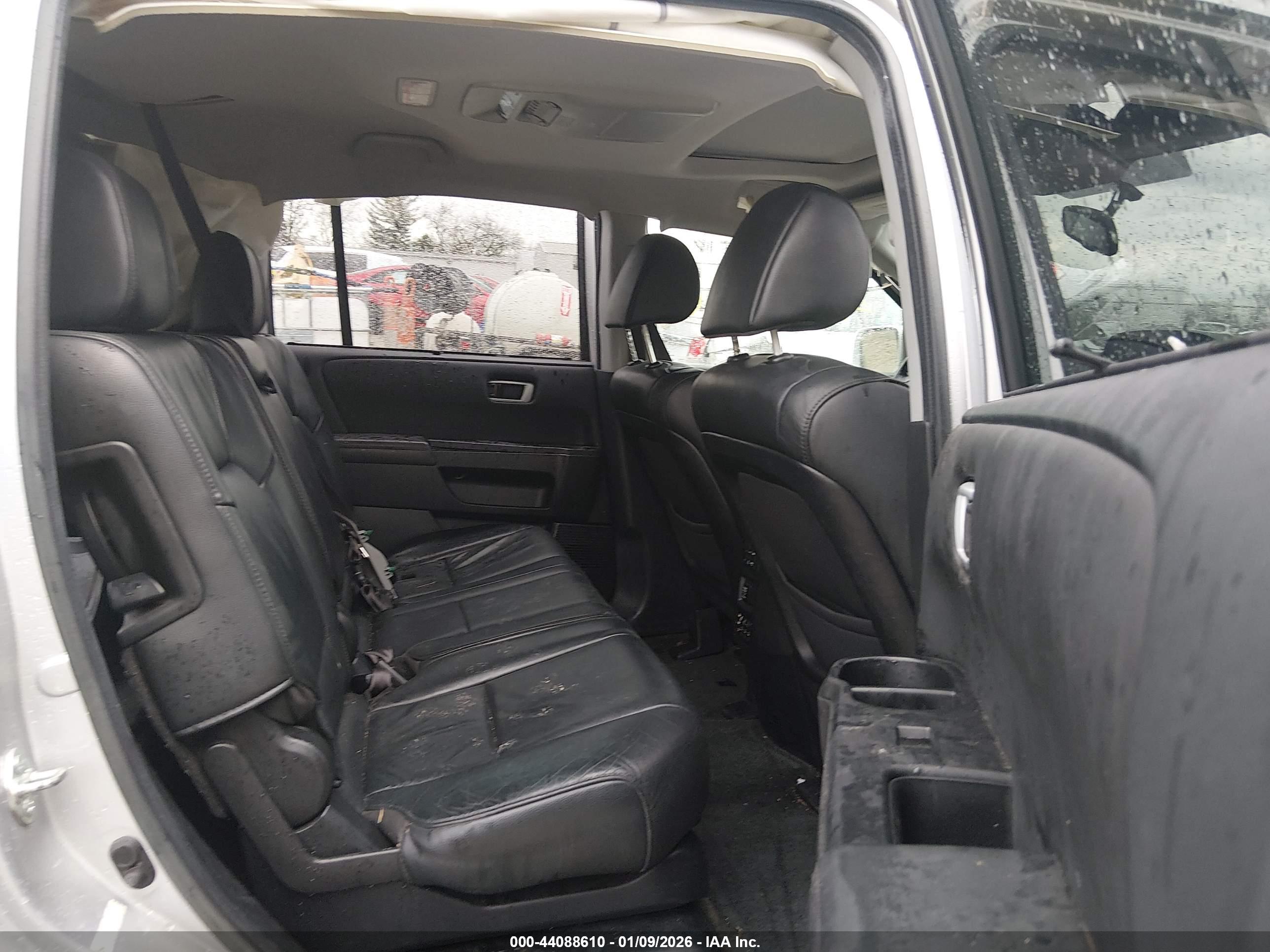 HONDA PILOT image 8