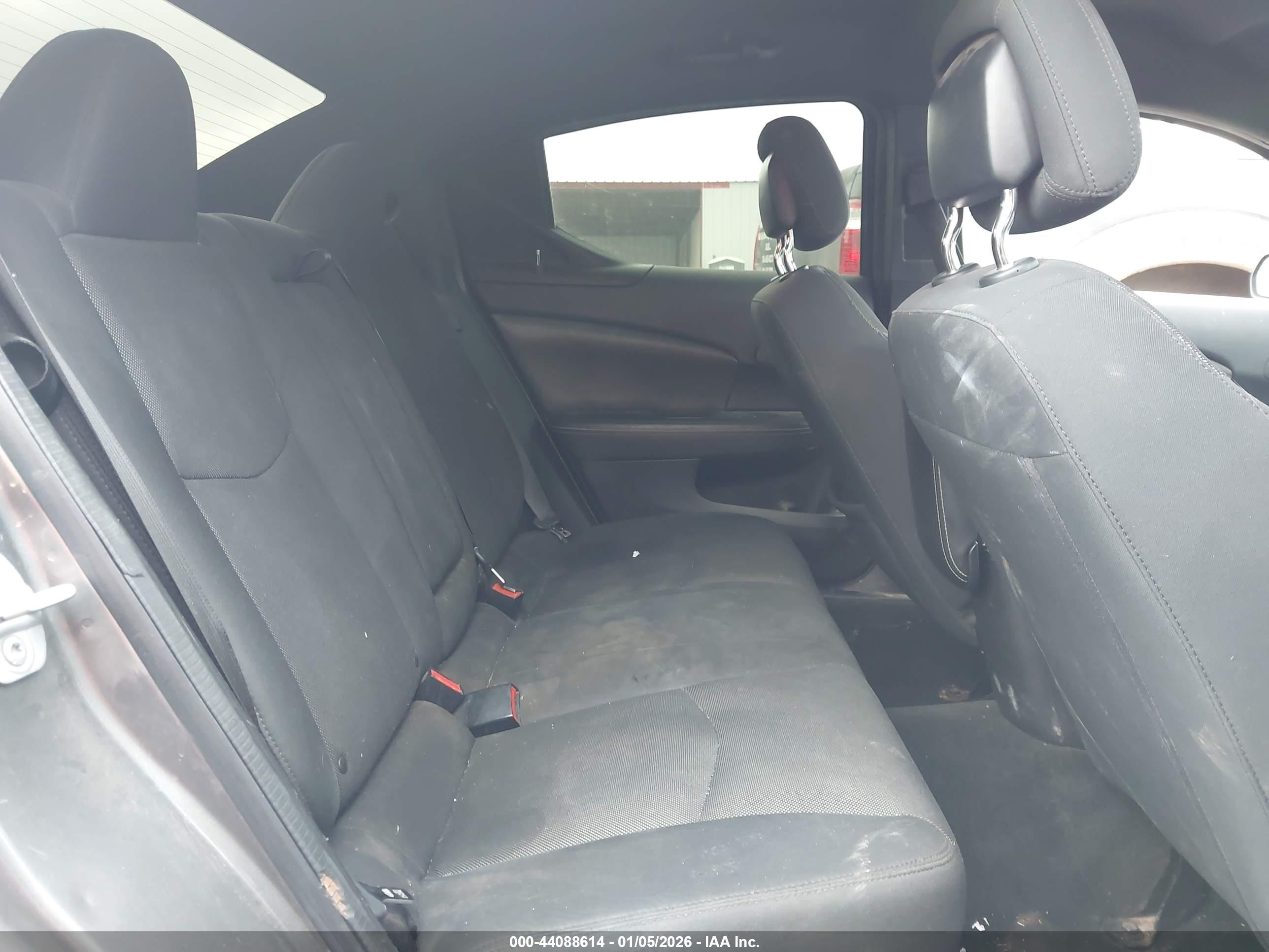 DODGE AVENGER image 8