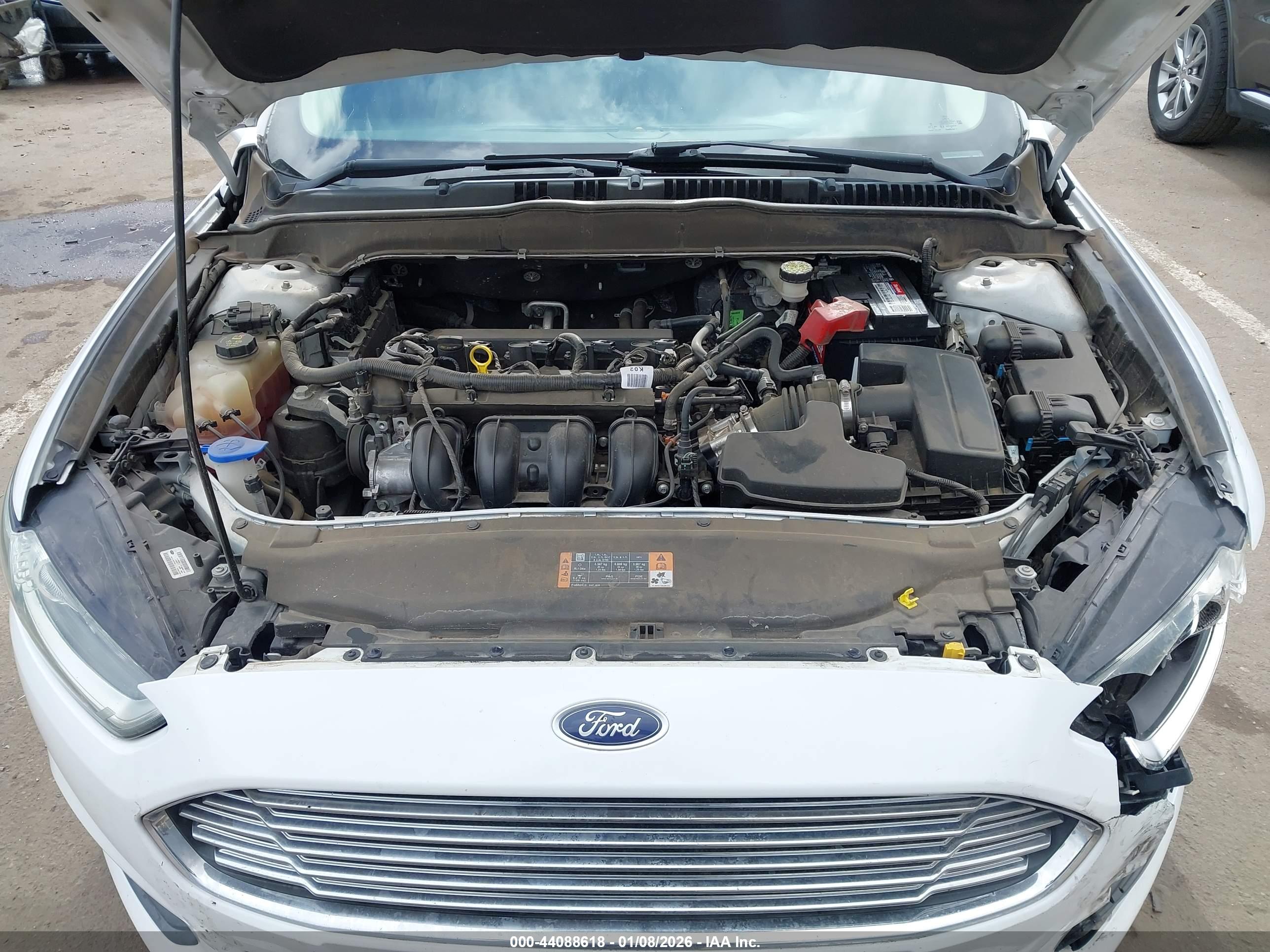 FORD FUSION image 10