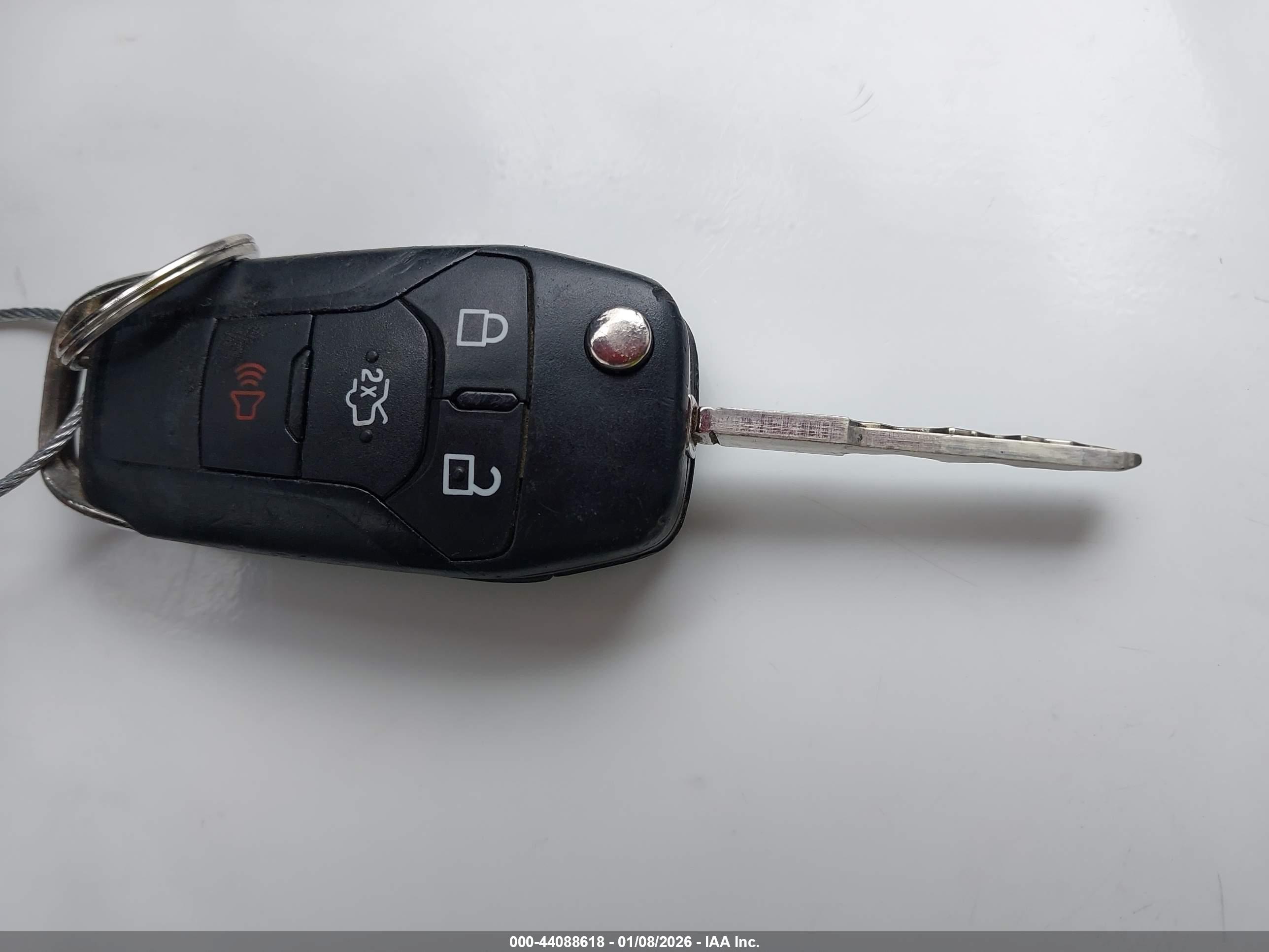 FORD FUSION image 11