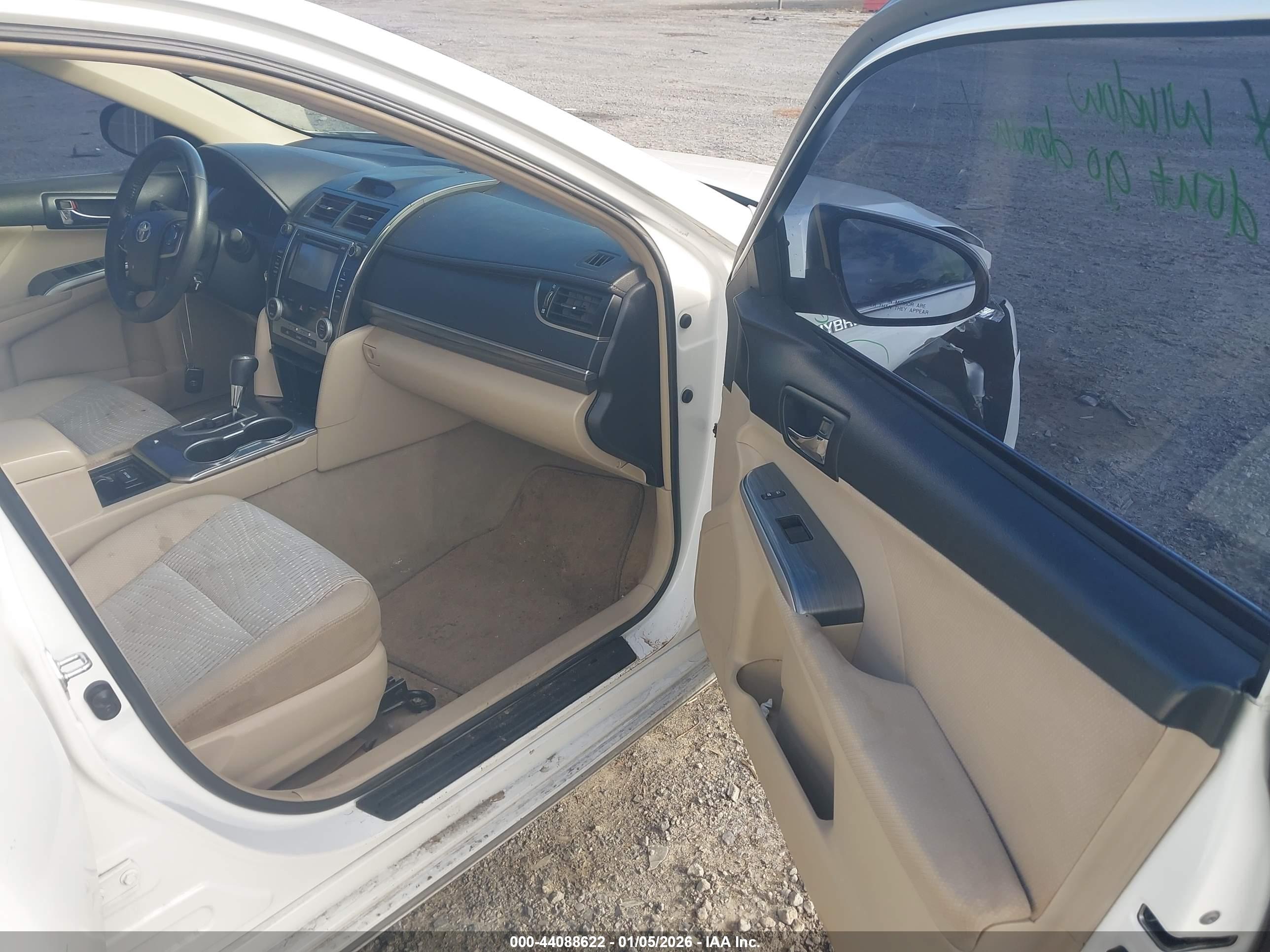 TOYOTA CAMRY image 5