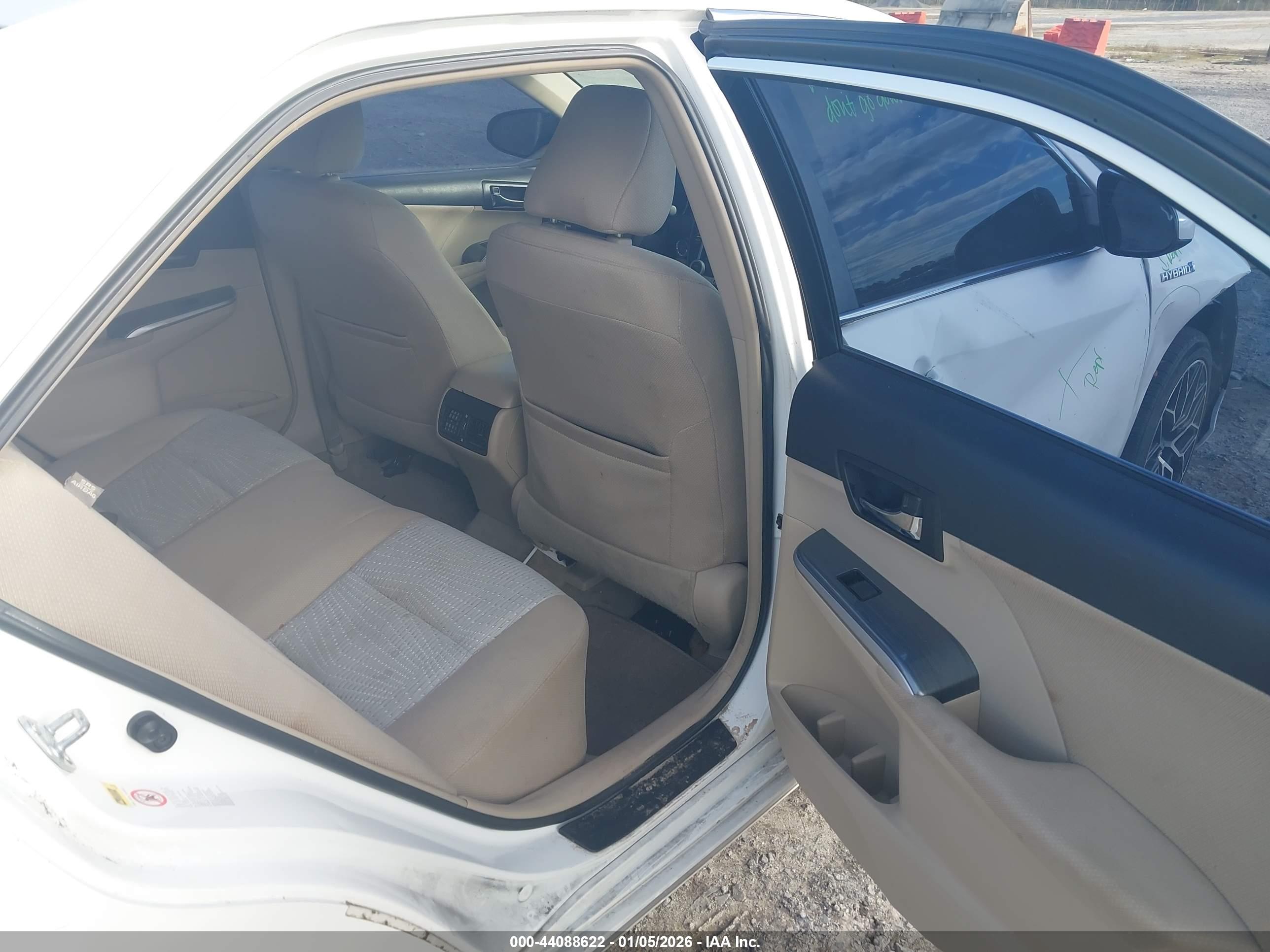 TOYOTA CAMRY image 8