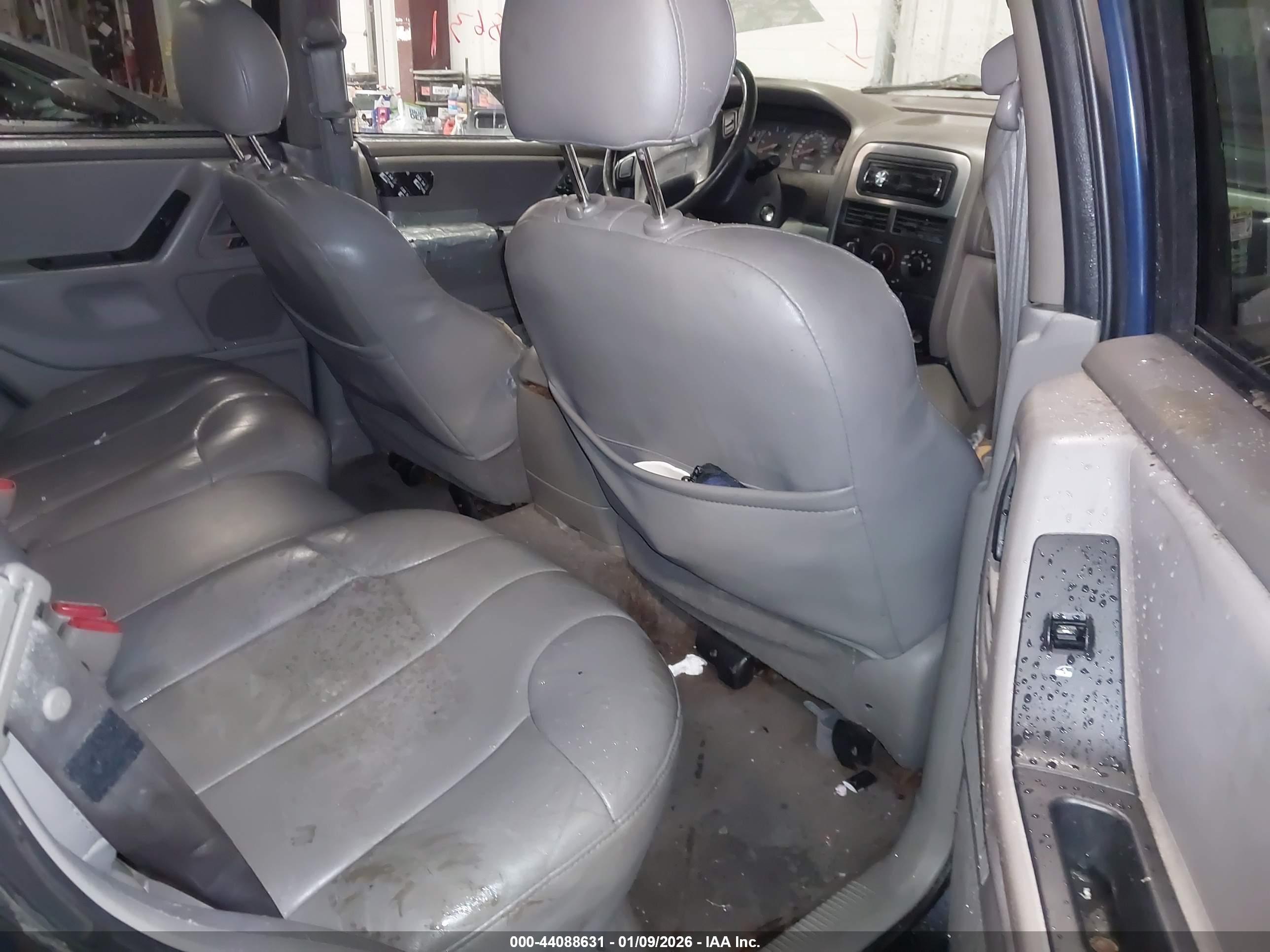 JEEP GRAND image 8