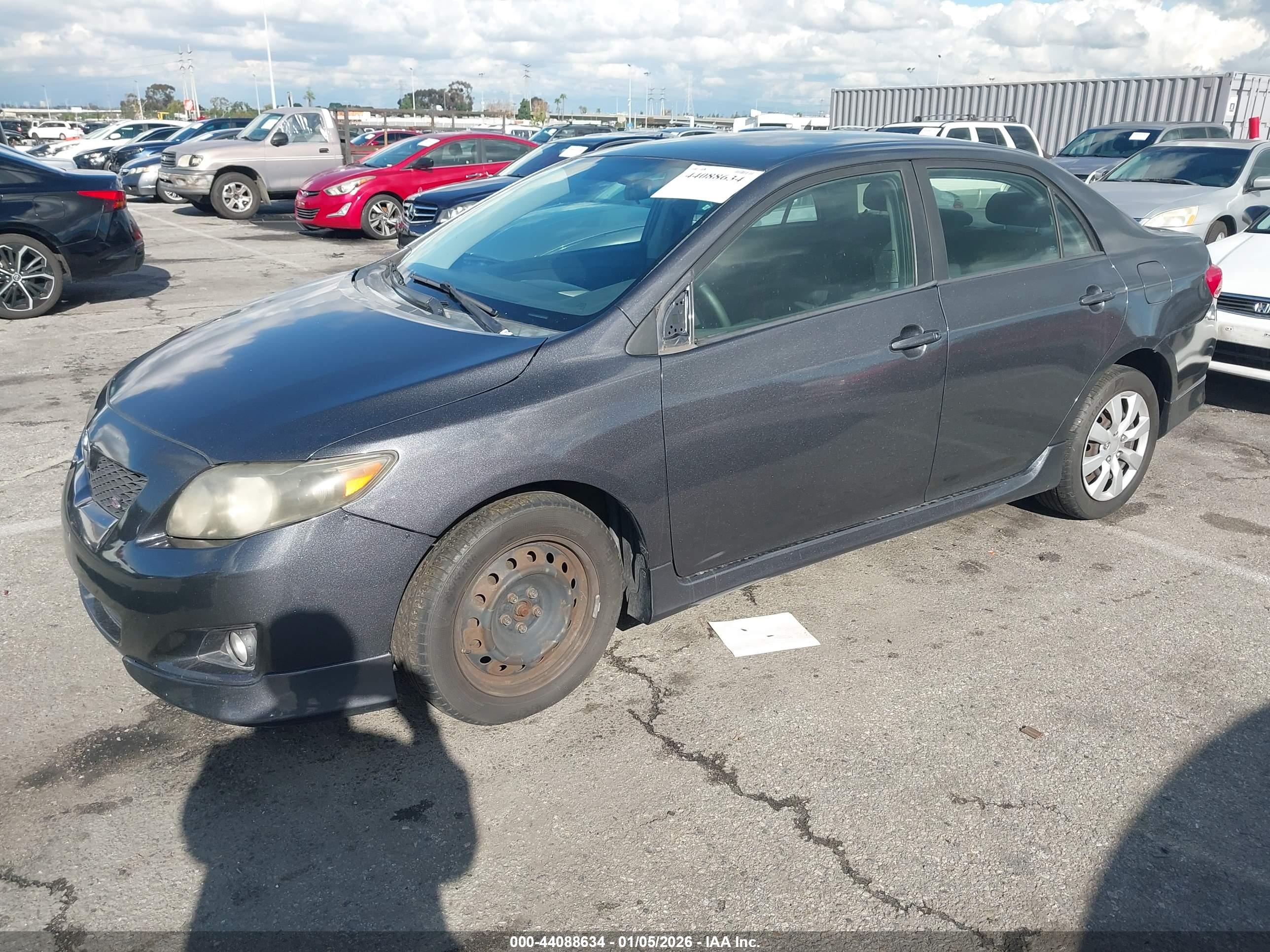 TOYOTA COROLLA image 2