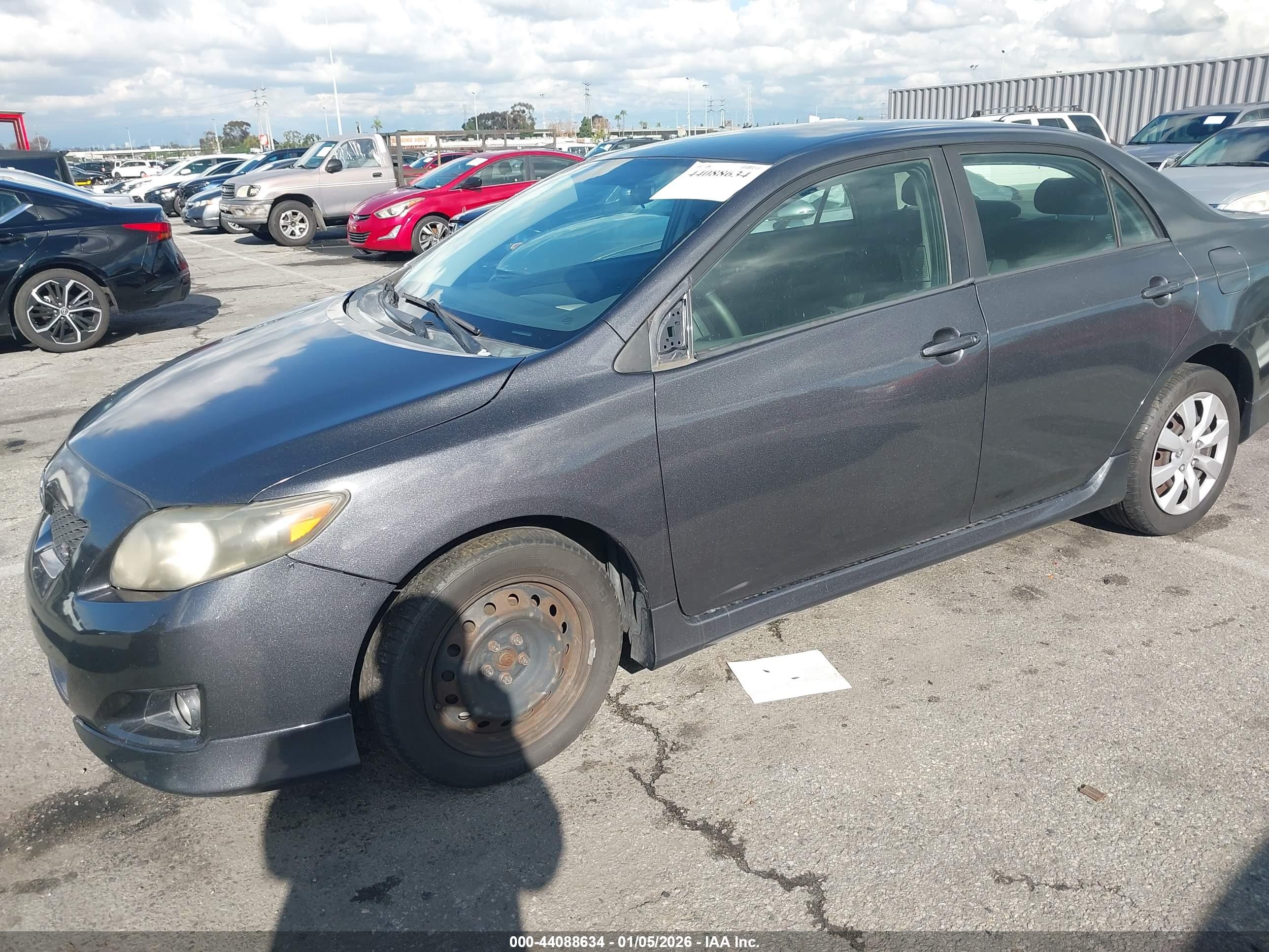 TOYOTA COROLLA image 6