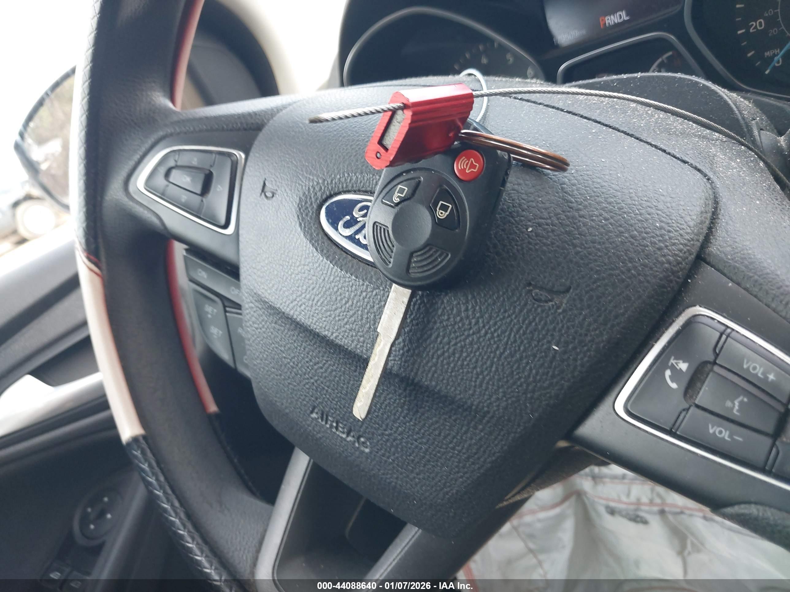 FORD FOCUS image 11