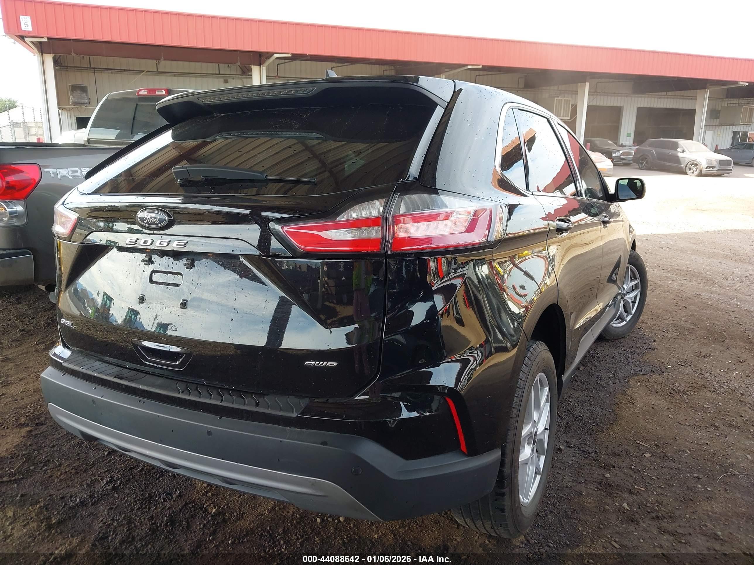 FORD EDGE image 4