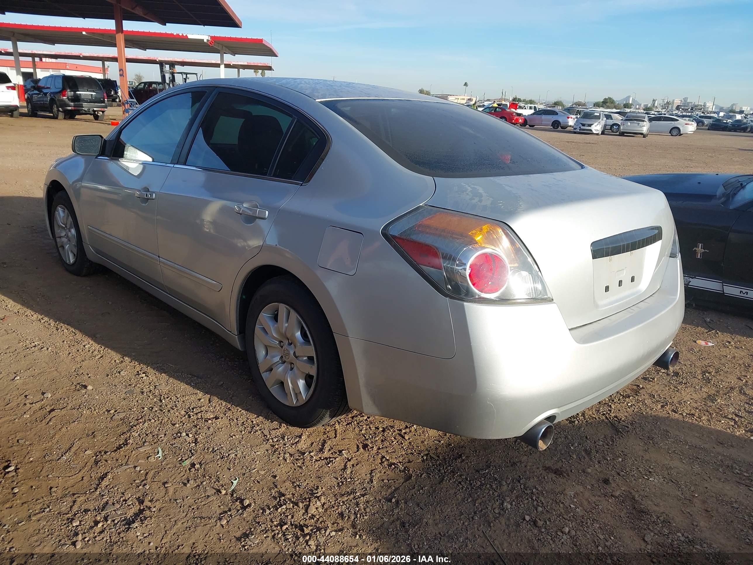NISSAN ALTIMA image 3