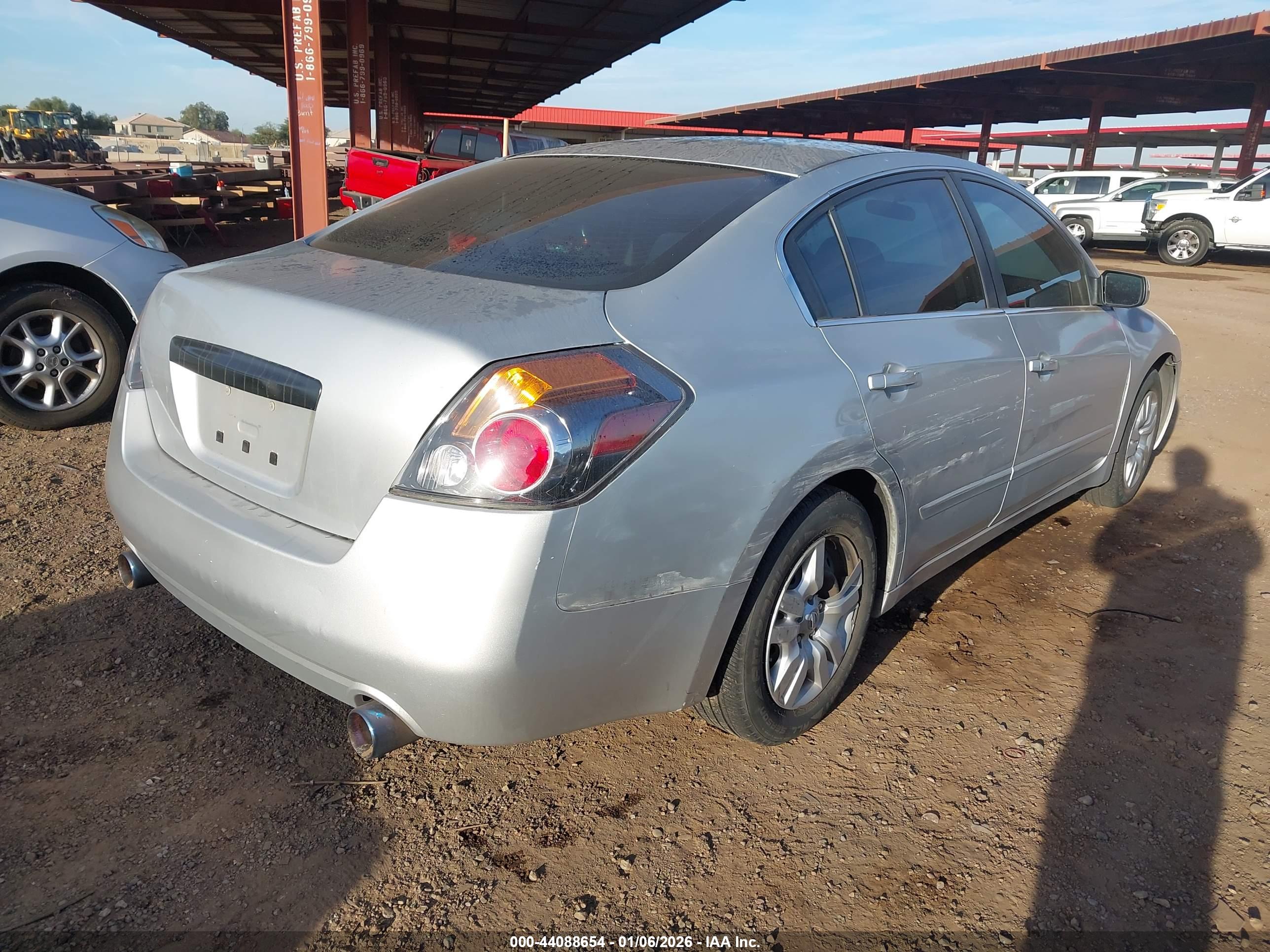 NISSAN ALTIMA image 4