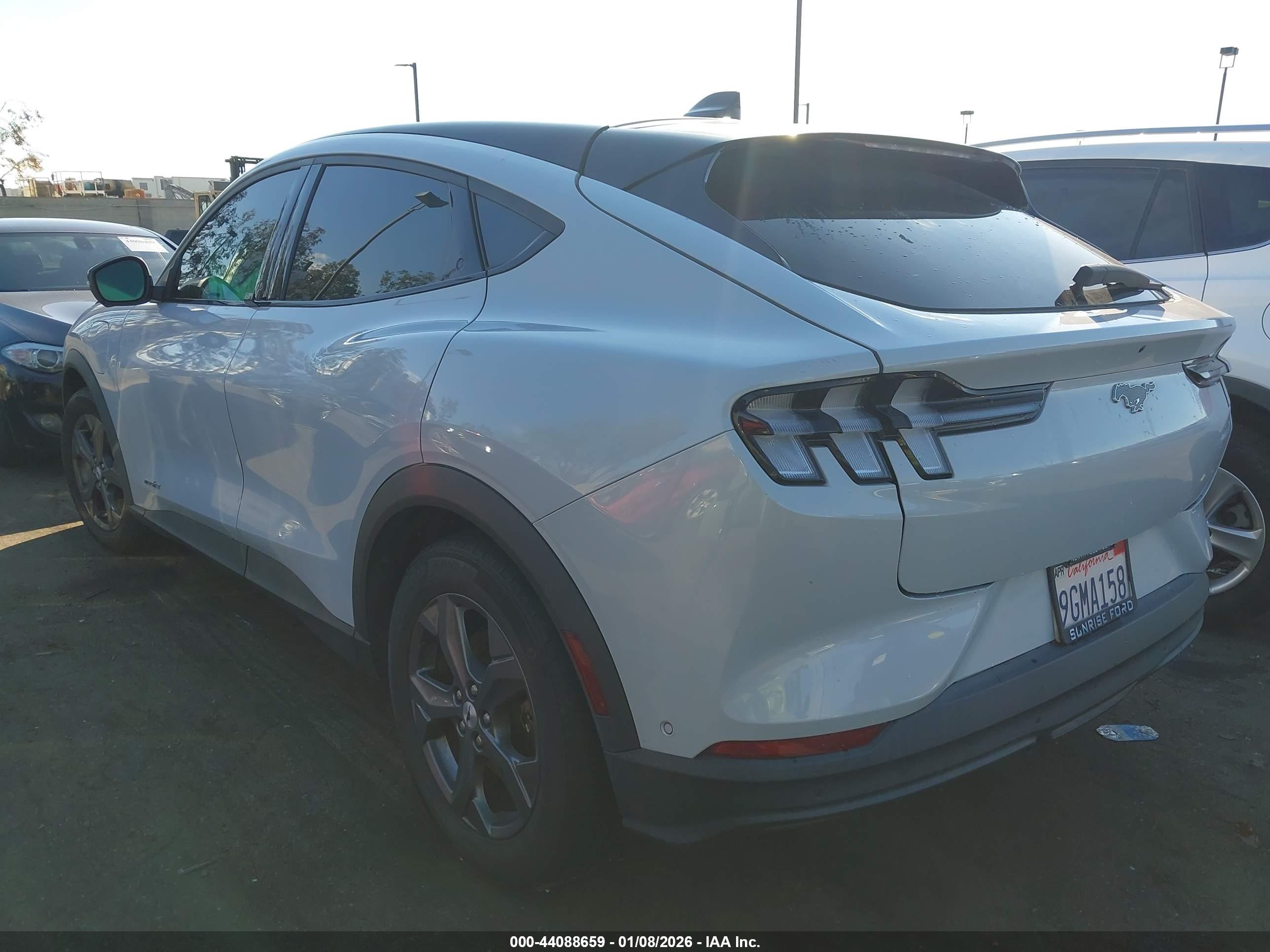 FORD MUSTANG image 3