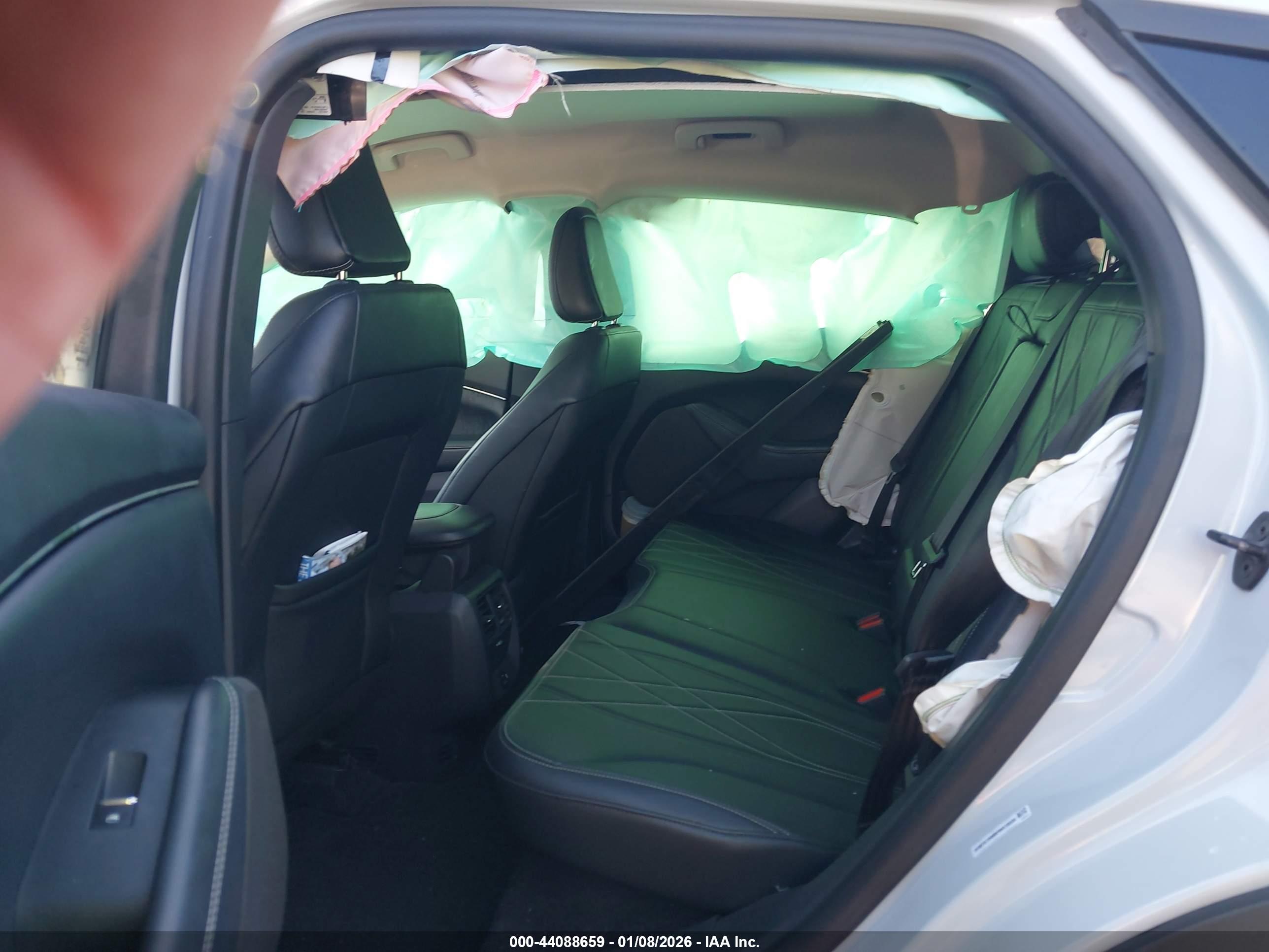 FORD MUSTANG image 8