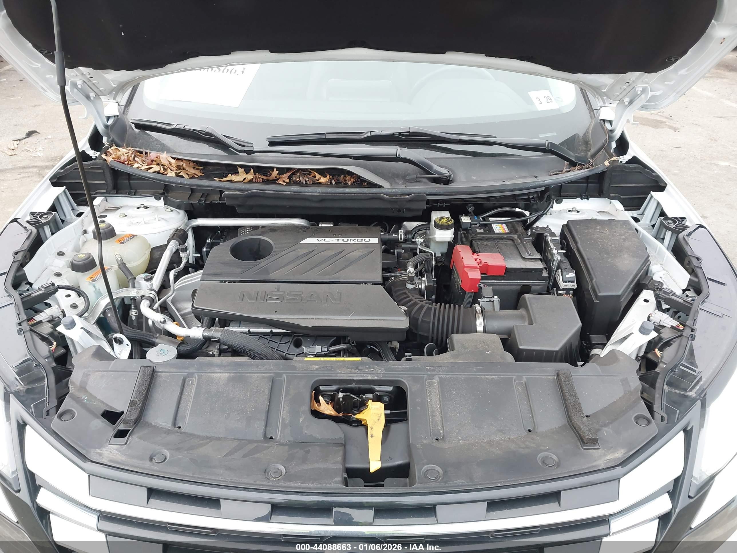 NISSAN ROGUE image 10