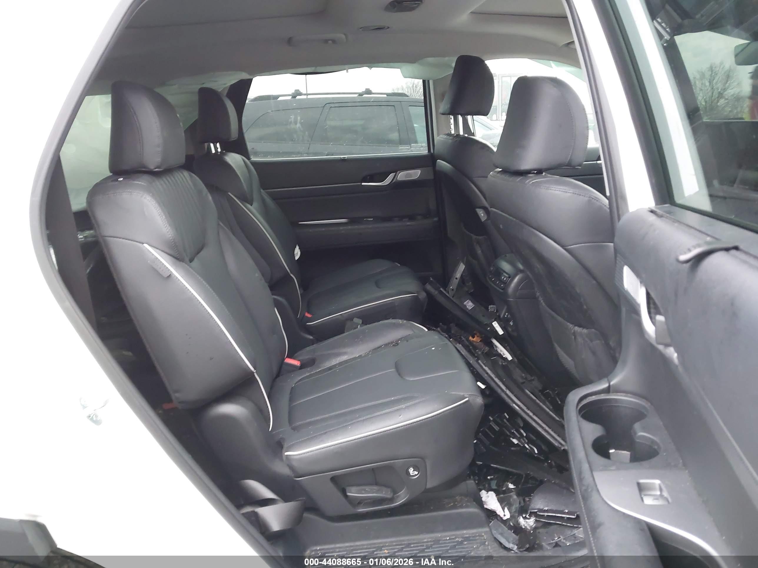 HYUNDAI PALISADE image 8