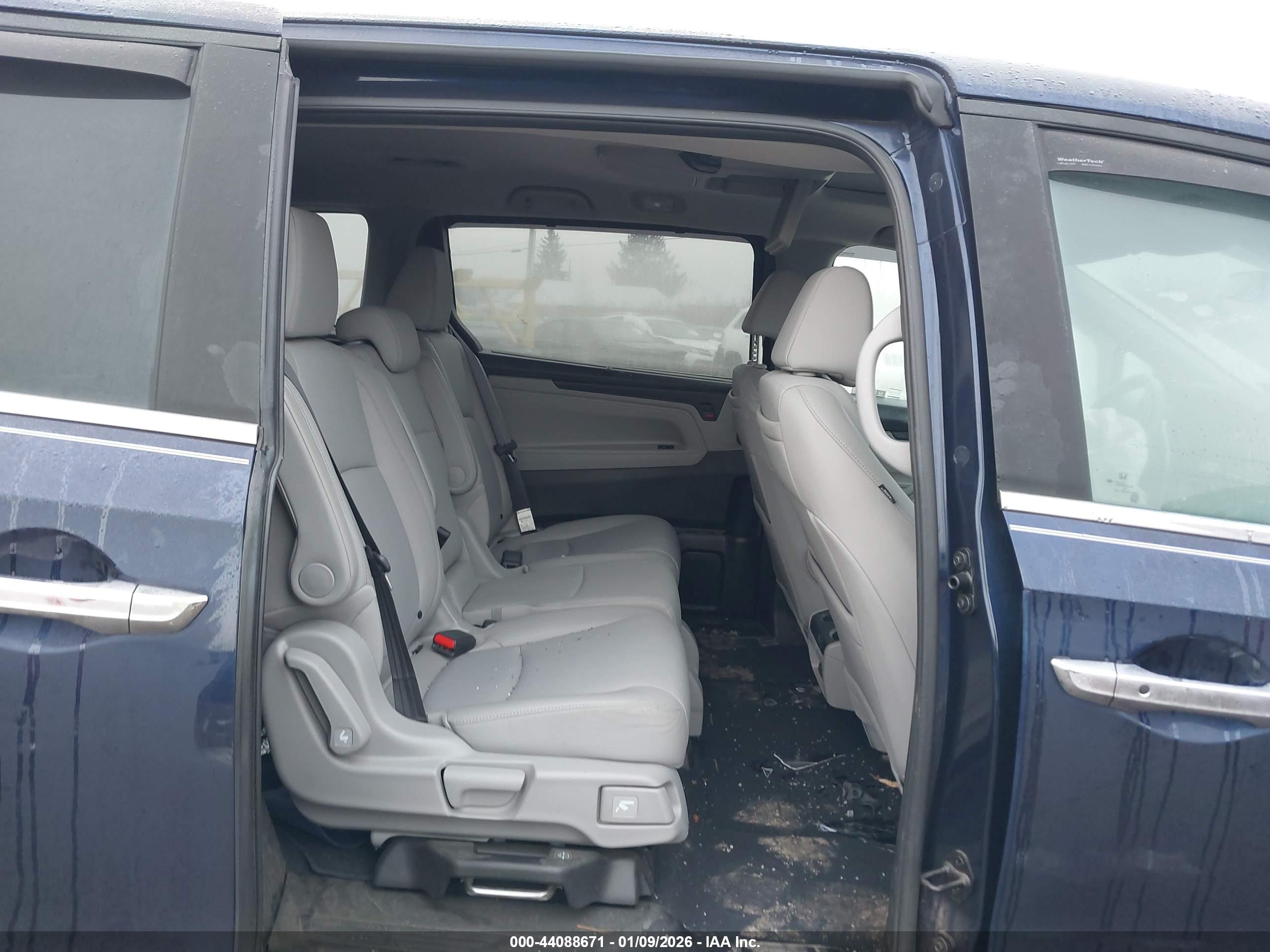 HONDA ODYSSEY image 8