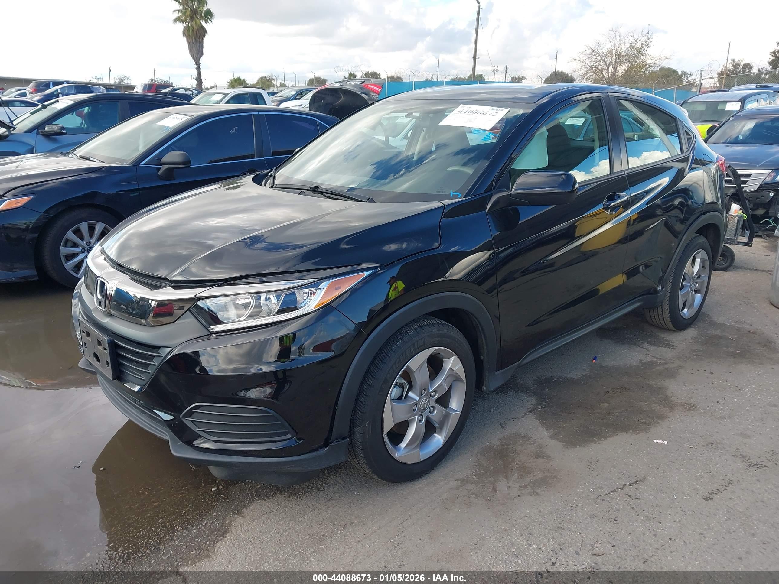 HONDA HR-V image 2