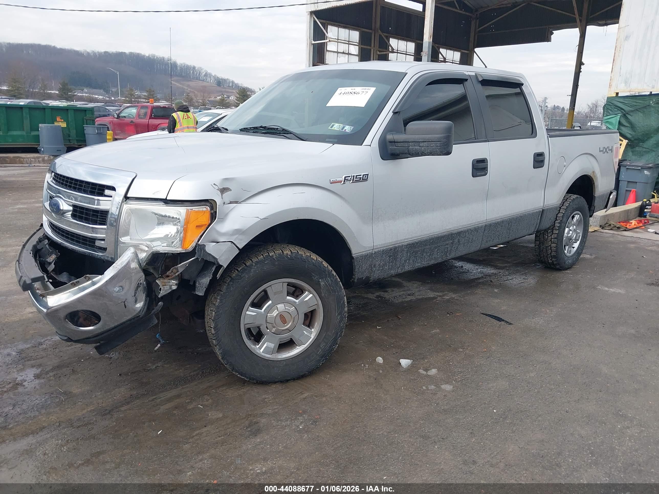 FORD F-150 image 2