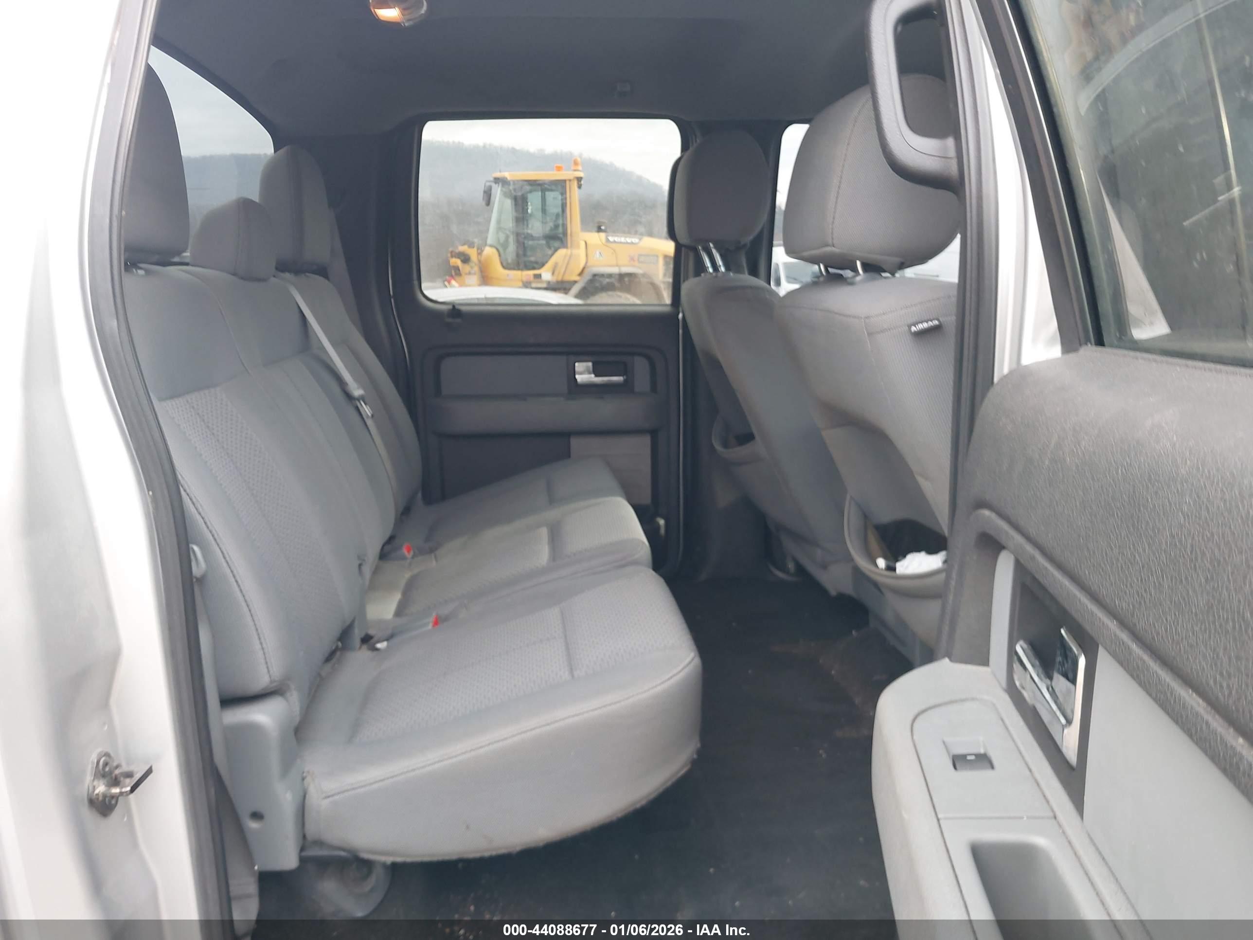 FORD F-150 image 8