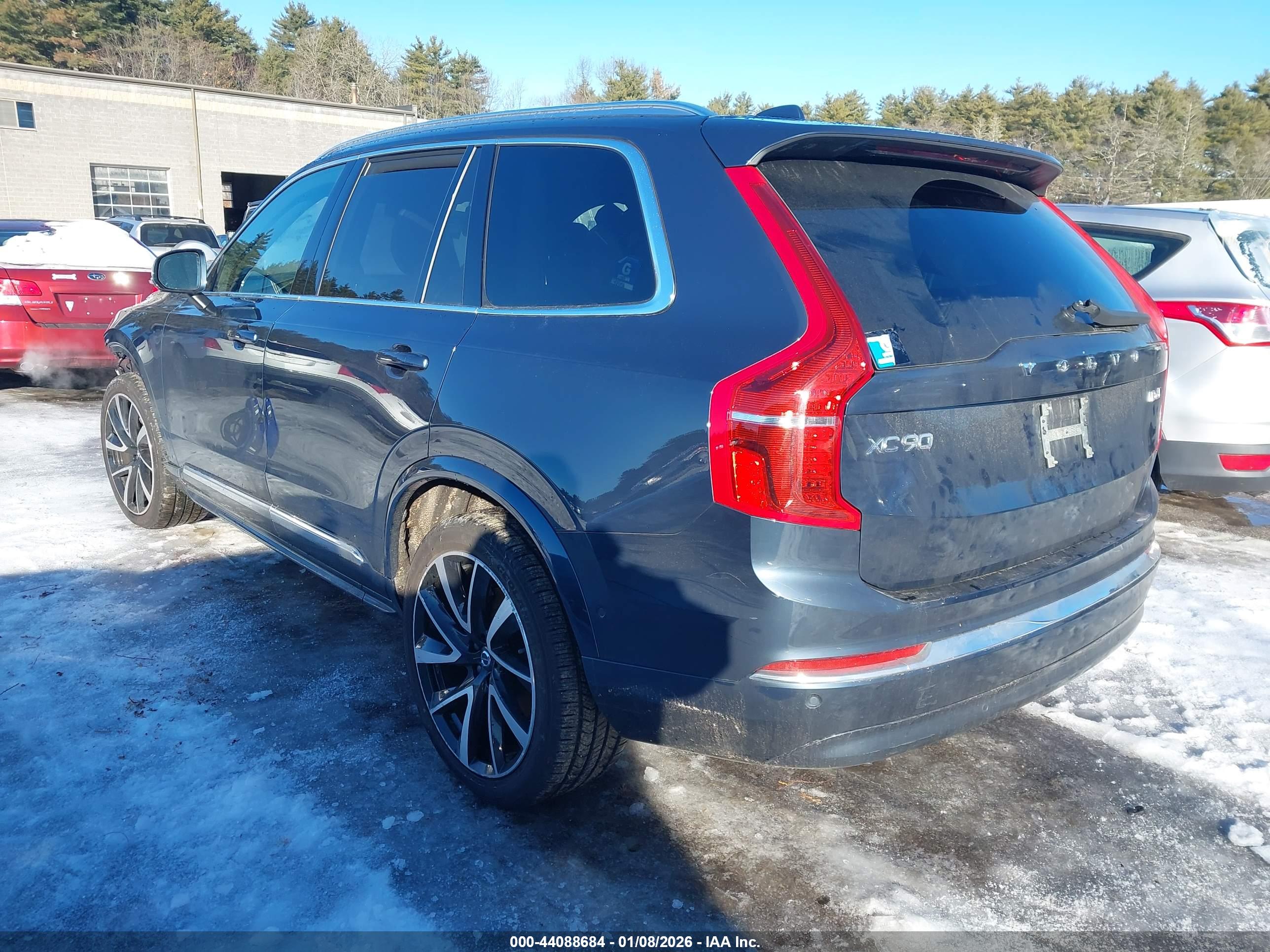 VOLVO XC90 image 3
