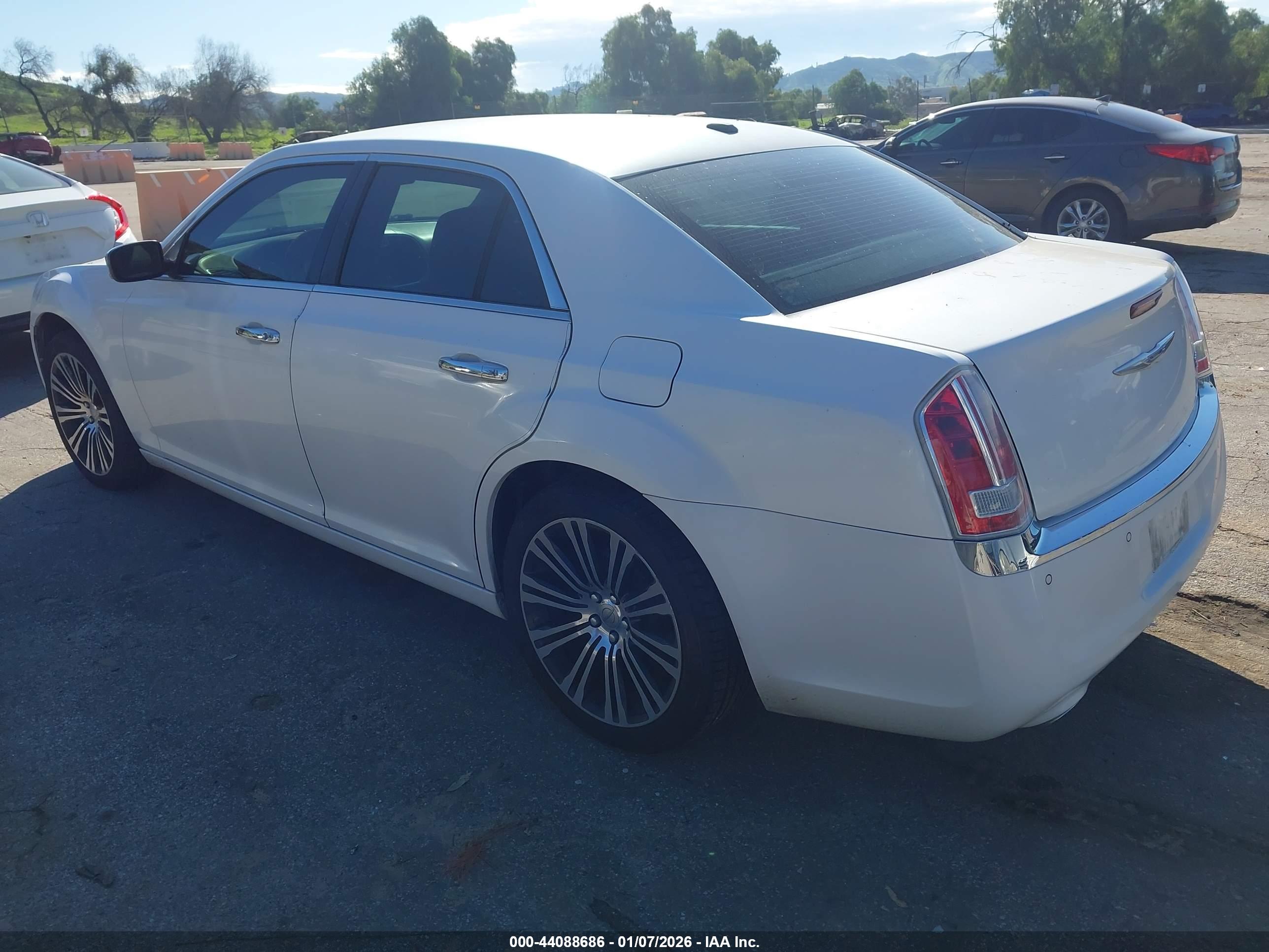 CHRYSLER 300C image 3