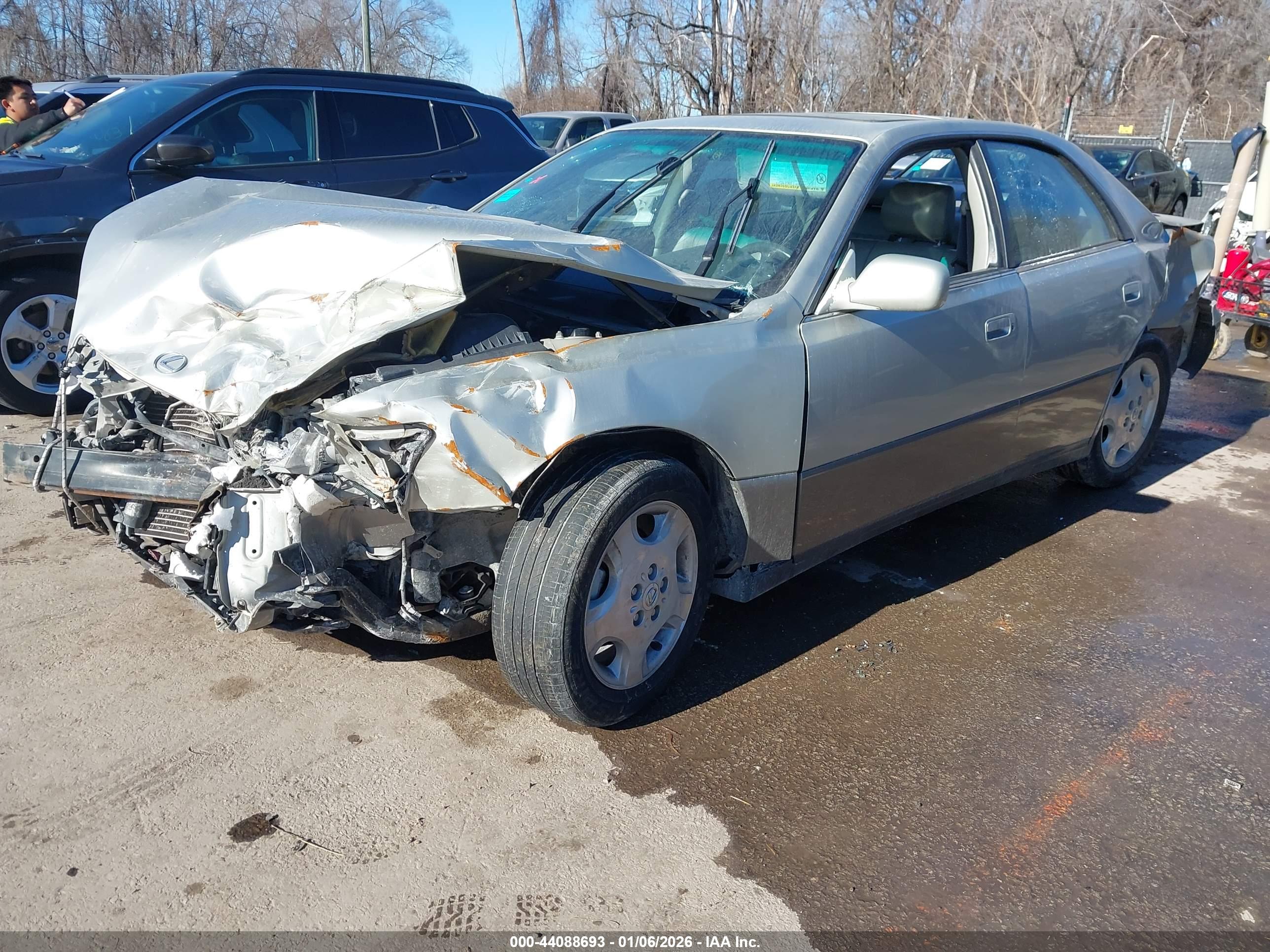 LEXUS ES image 2