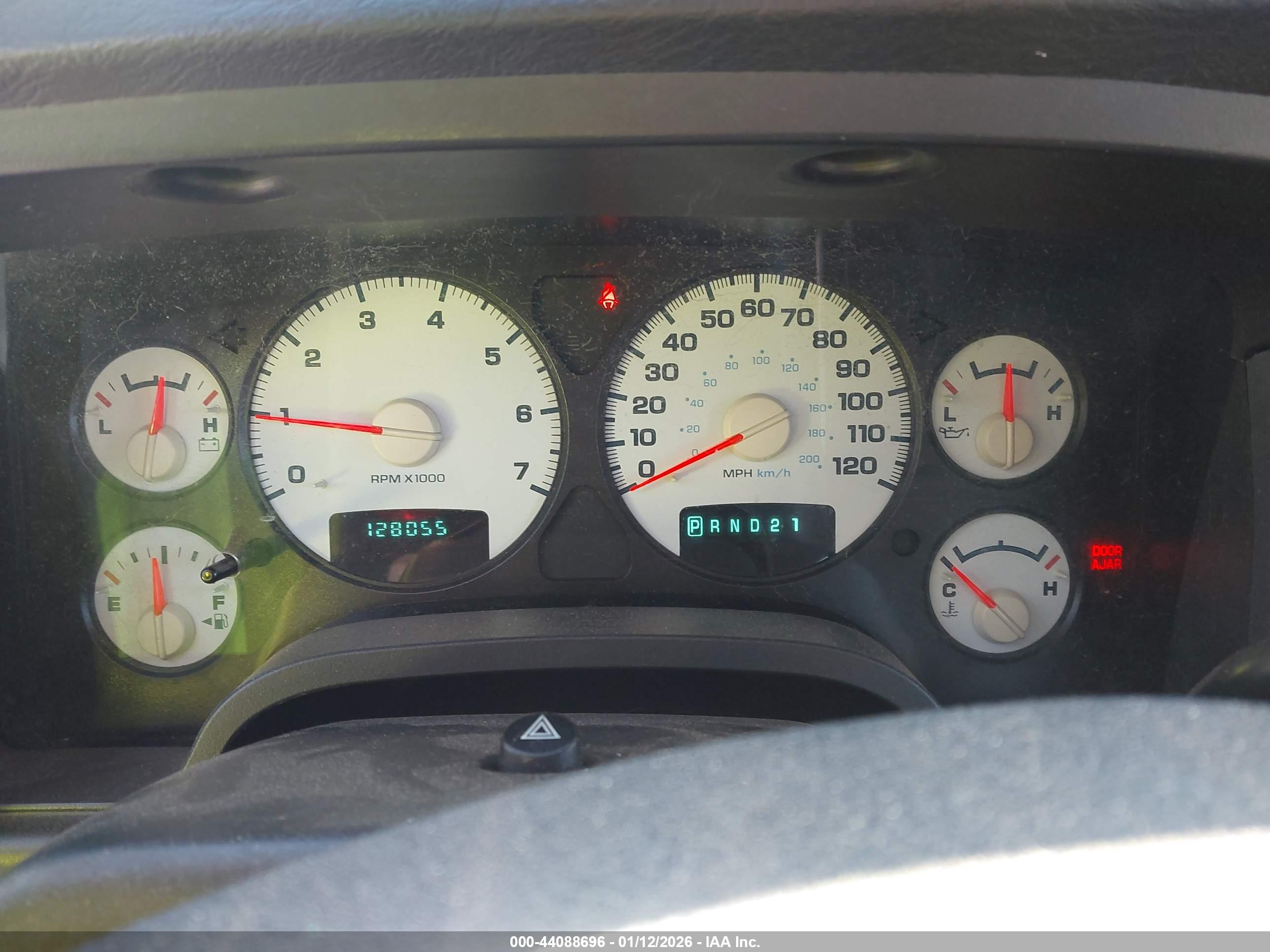 DODGE RAM image 7