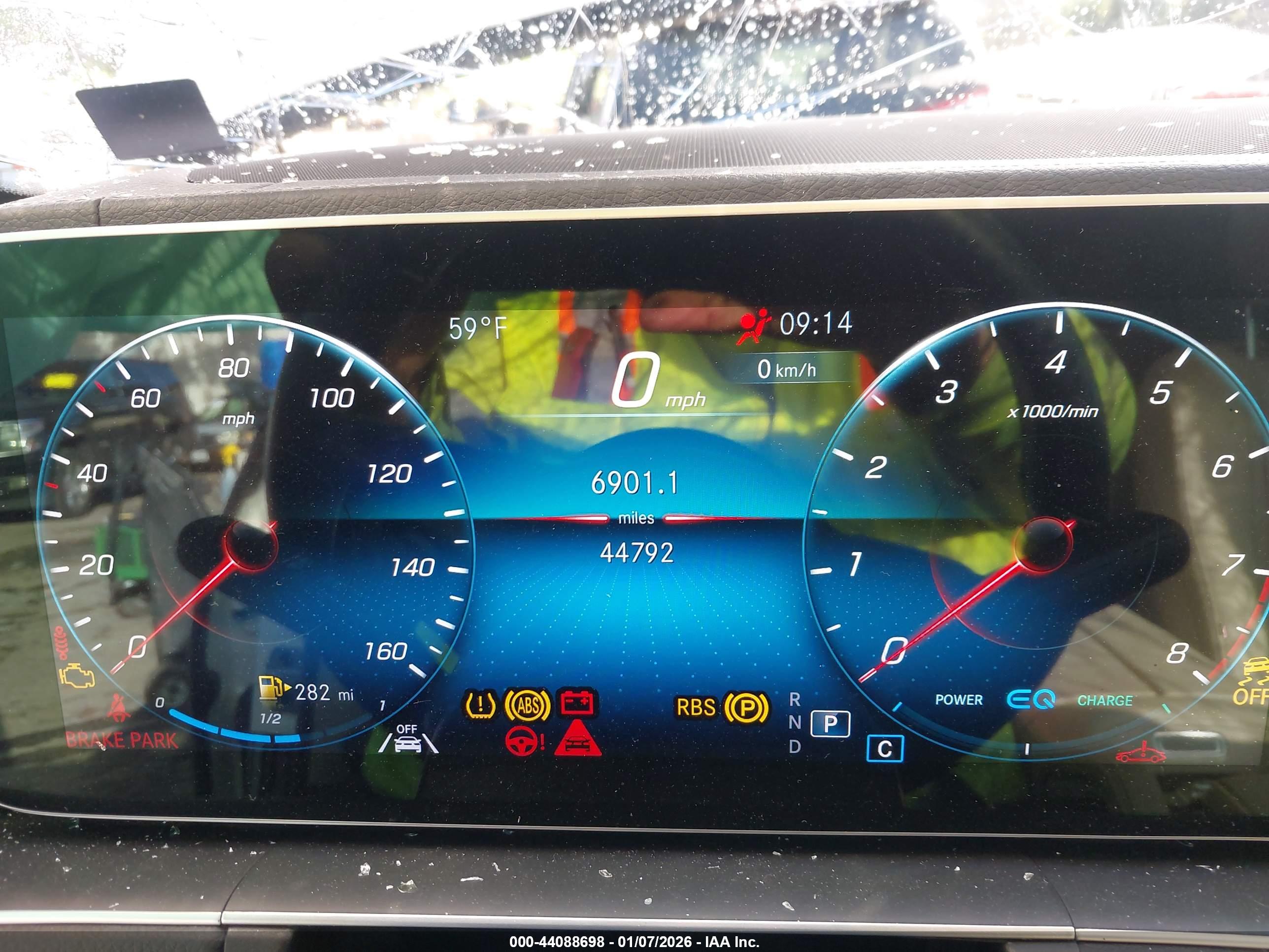 MERCEDES-BENZ GLS image 7